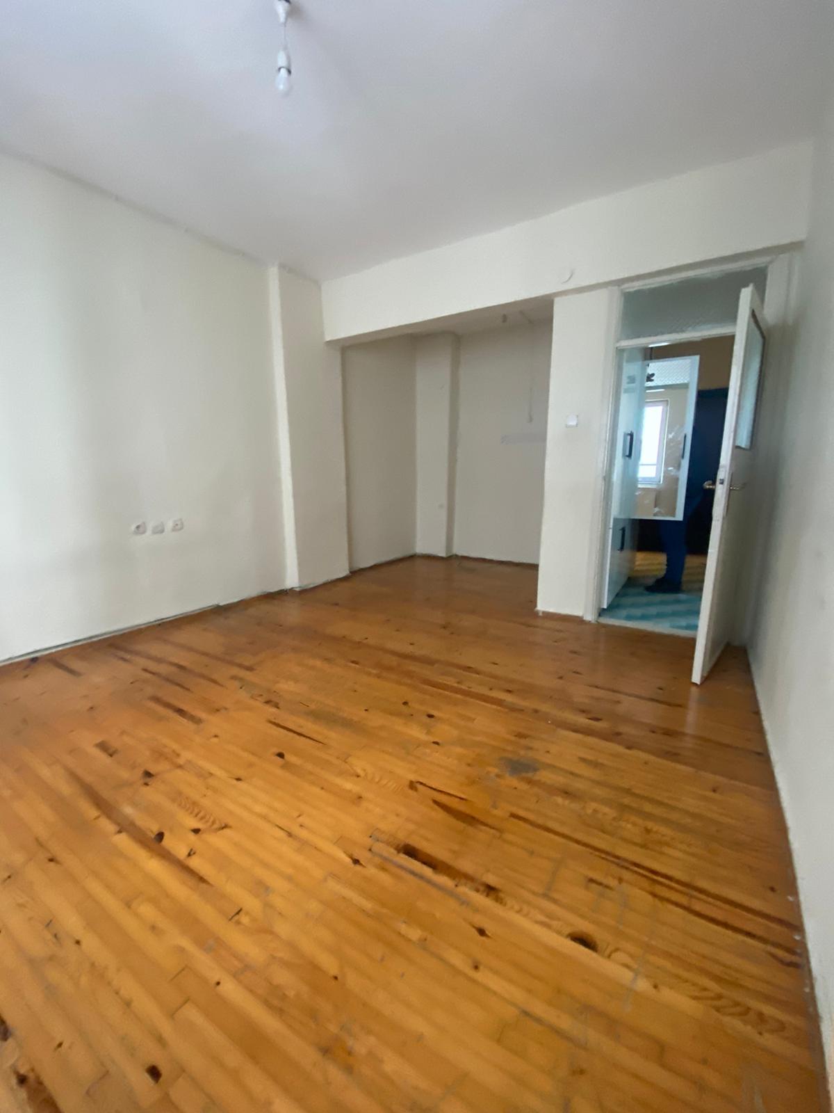 MARKA'DAN HACILAR MEYDANI'NDA 2+1 DAİRE