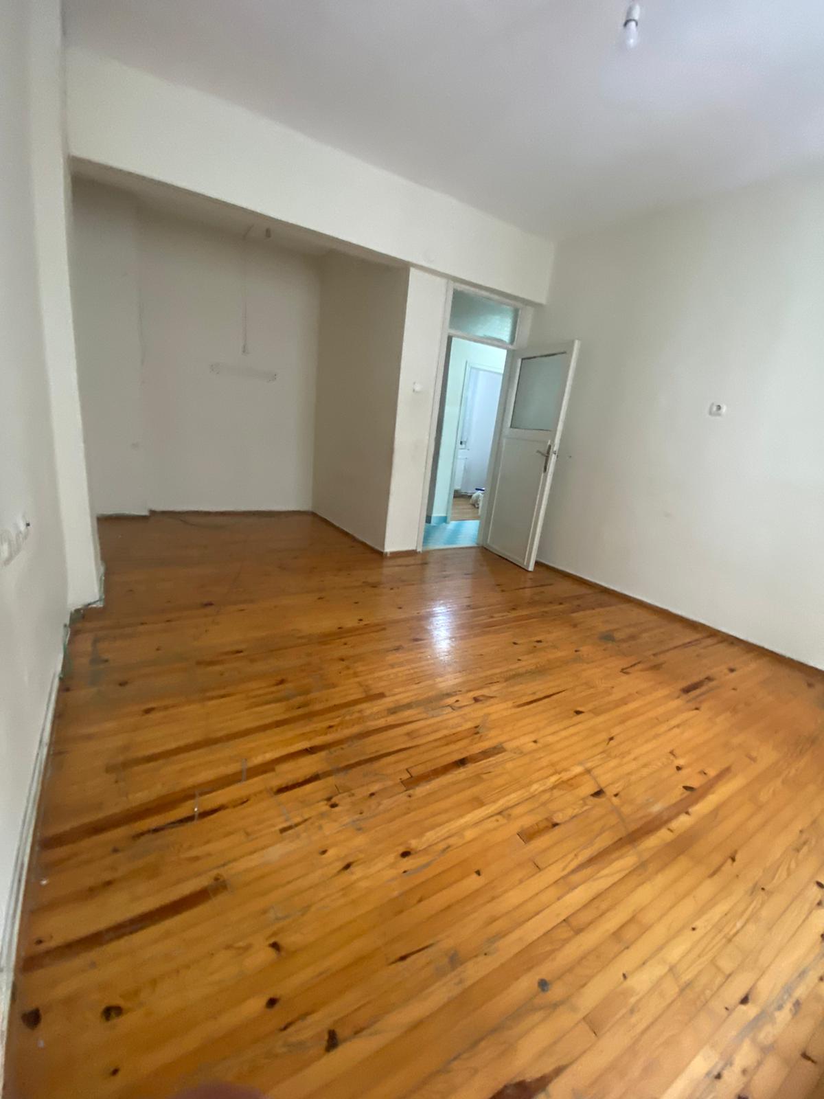 MARKA'DAN HACILAR MEYDANI'NDA 2+1 DAİRE