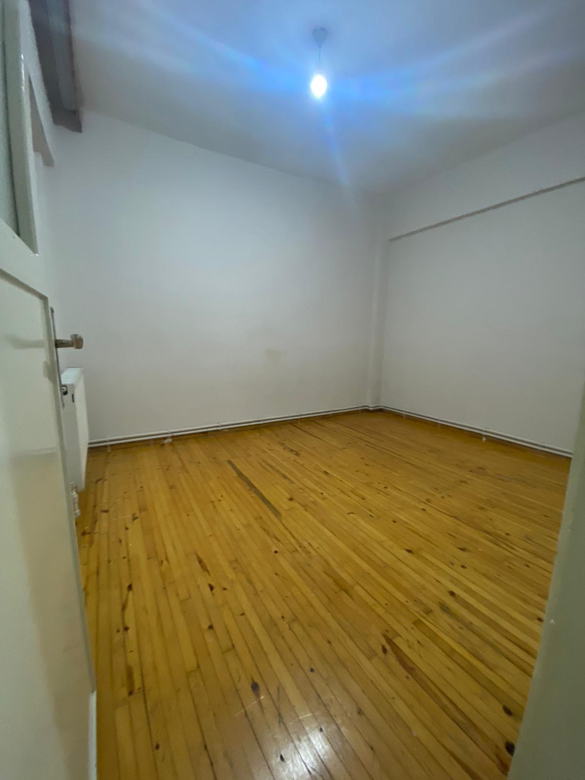 MARKA'DAN HACILAR MEYDANI'NDA 2+1 DAİRE