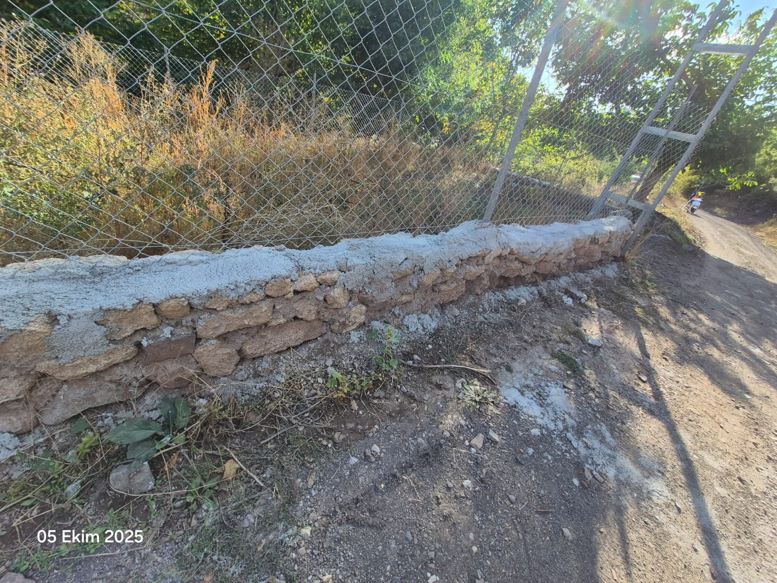 MARKA'DAN AYDINLIK KÖYÜ DUTLUK'TA SATILIK ARSA