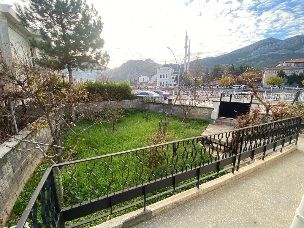 55 EVLERDE IRMAK KENARI MANZARALI KİRALIK 2+1