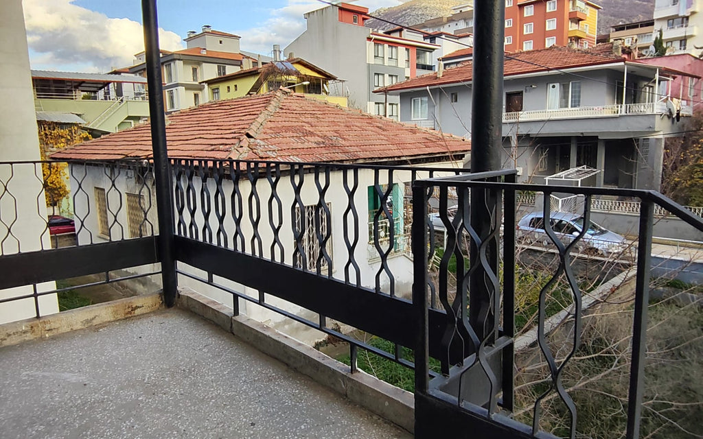 55 EVLERDE IRMAK KENARI MANZARALI KİRALIK 2+1