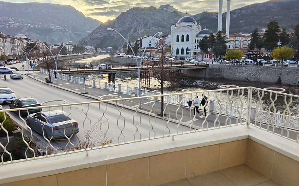 55 EVLERDE IRMAK KENARI MANZARALI KİRALIK 2+1