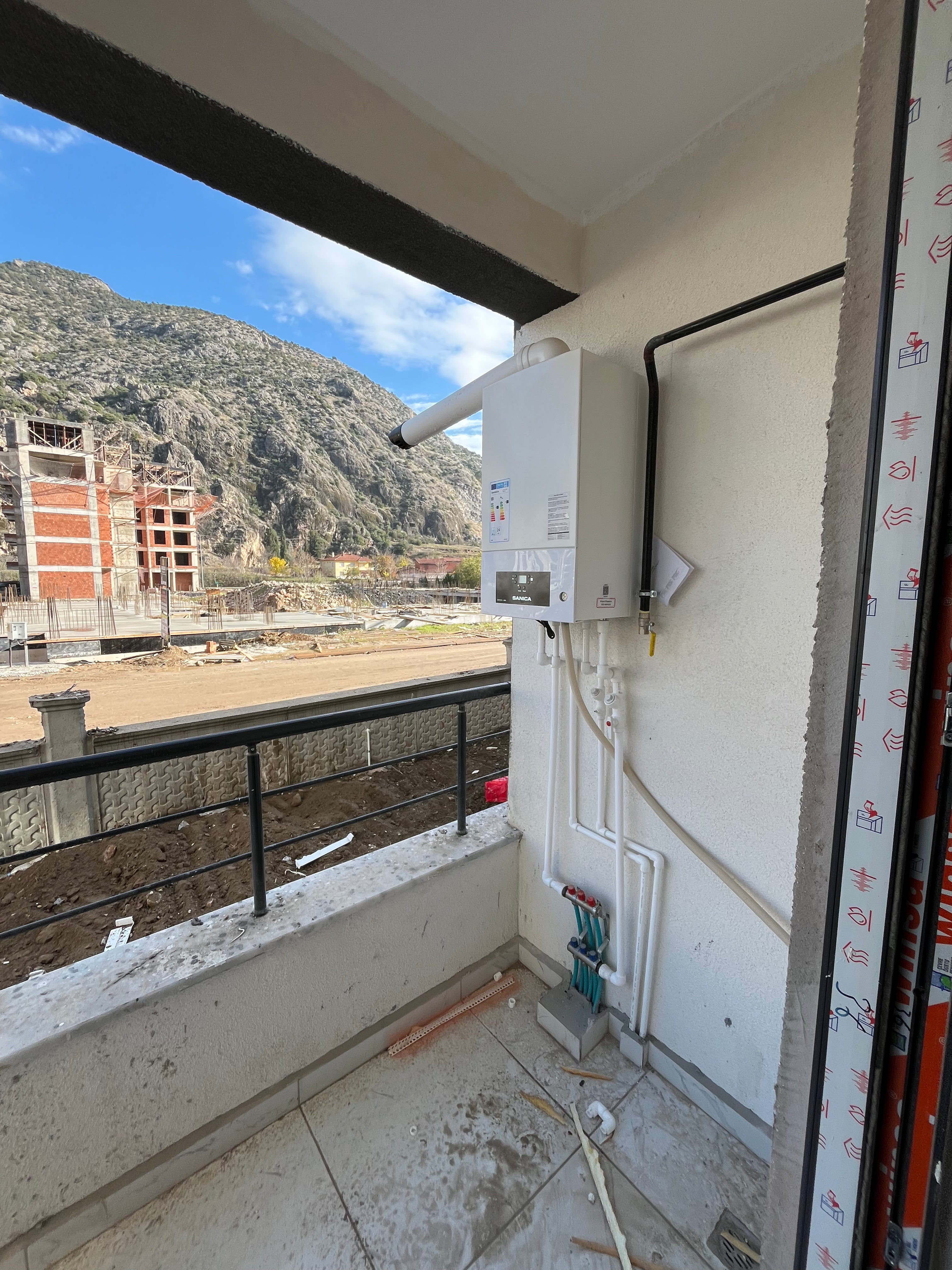 GÖLLÜ BAĞLARINDA YATIRIM FIRSATI! GENİŞ VE FERAH 1+1 DAİRE