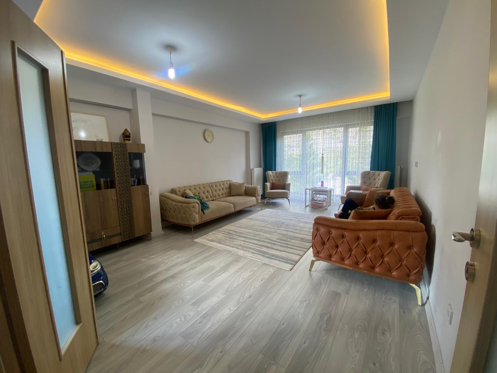 ATAŞEHİR'DE IRMAK KENARI SATILIK LUX 3+1