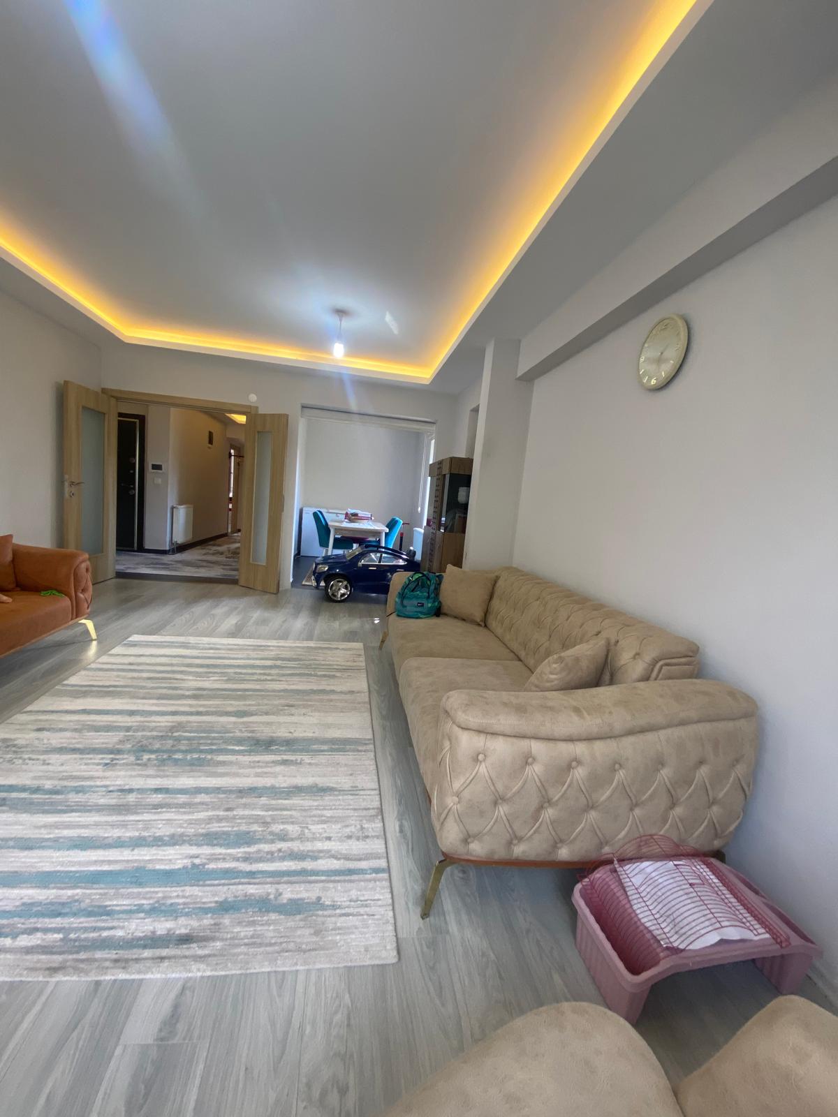 ATAŞEHİR'DE IRMAK KENARI SATILIK LUX 3+1