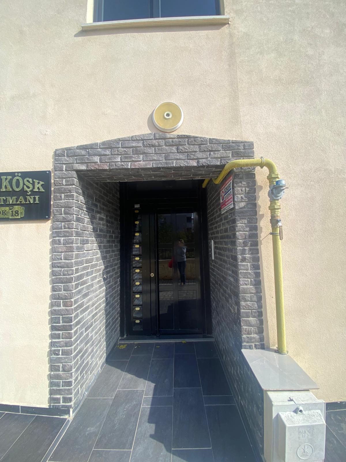 ATAŞEHİR'DE IRMAK KENARI SATILIK LUX 3+1