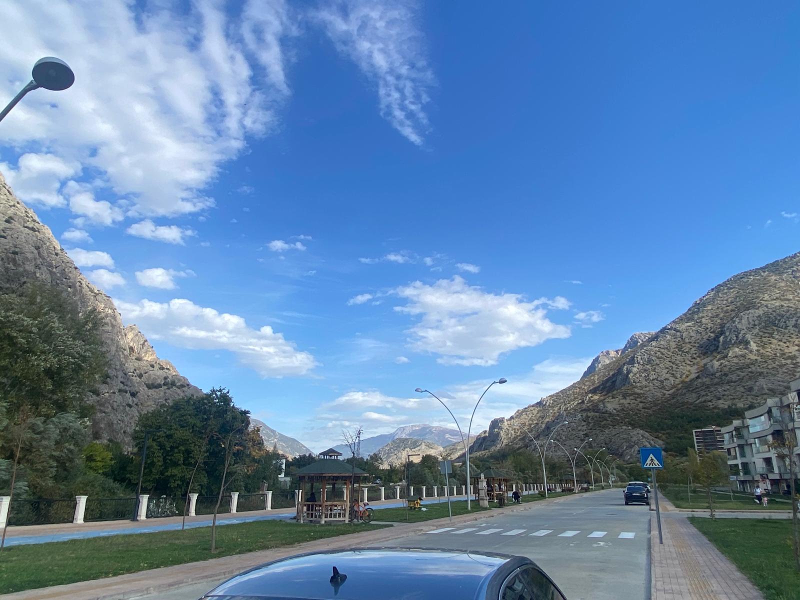 ATAŞEHİR'DE IRMAK KENARI SATILIK LUX 3+1