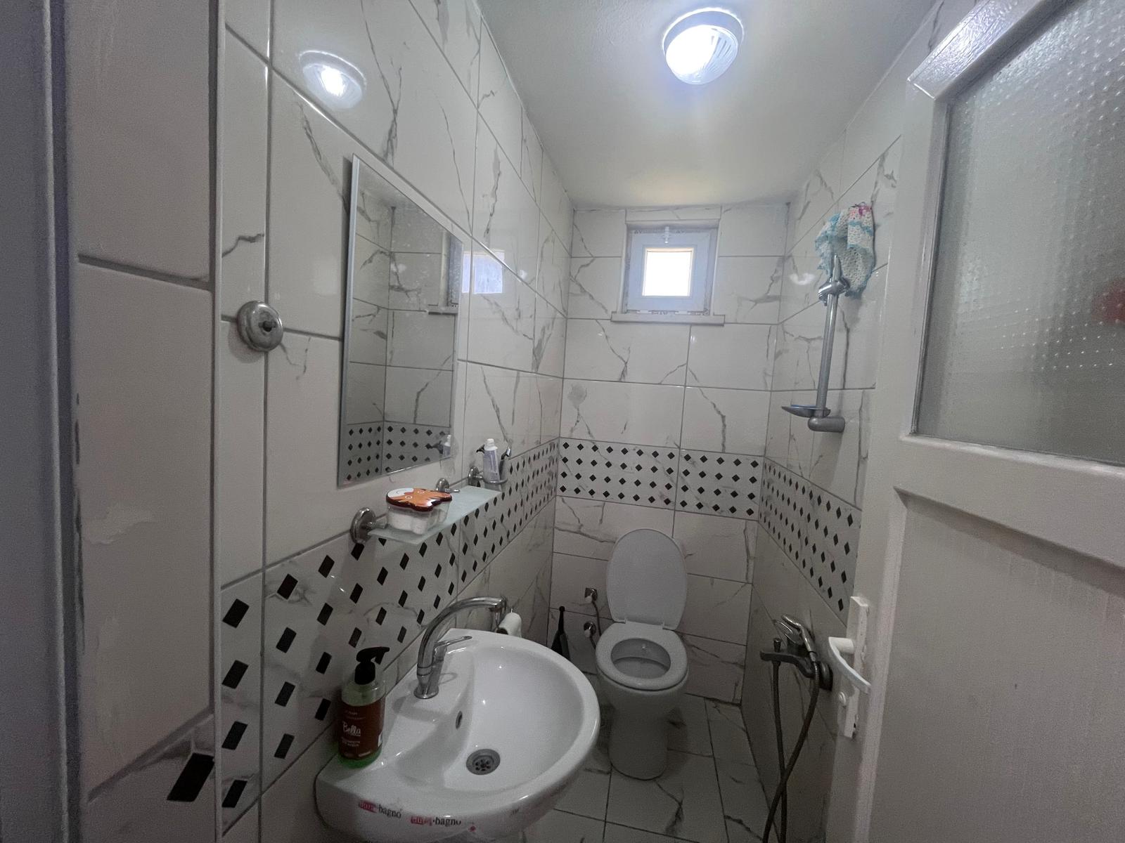 AYDINLIK KÖYÜ'NDE DOĞAYLA İÇİÇE BAHÇELİ MÜSTAKİL EV