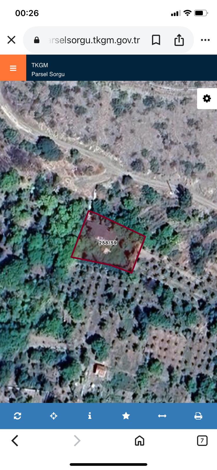 ZİYERE AYANLARDA TAKASA AÇIK SATILIK 511 METREKARE BAHÇELİ EV