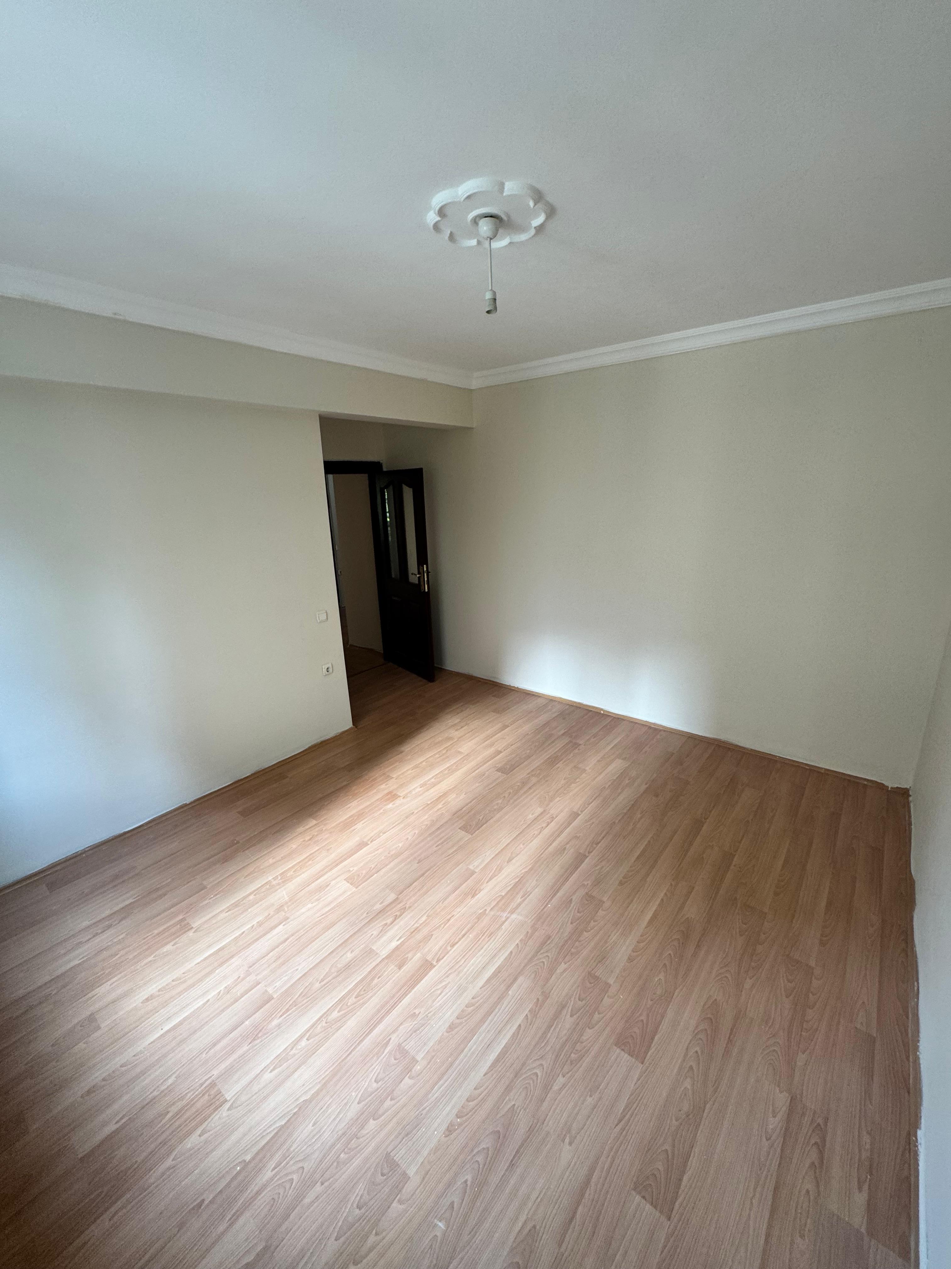 MARKA'DAN HACILAR MEYDANINDA 4+1 KİRALIK