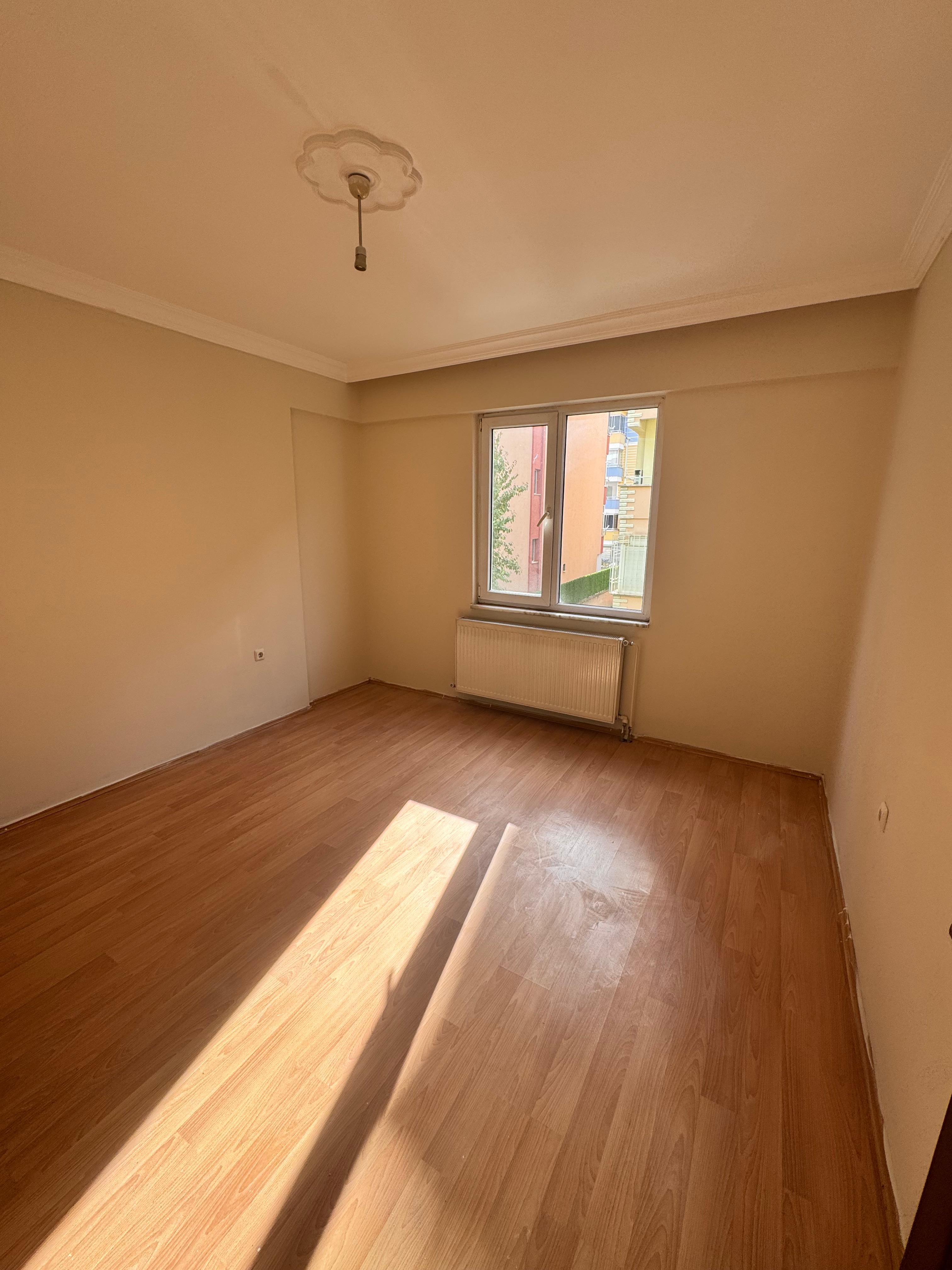 MARKA'DAN HACILAR MEYDANINDA 4+1 KİRALIK