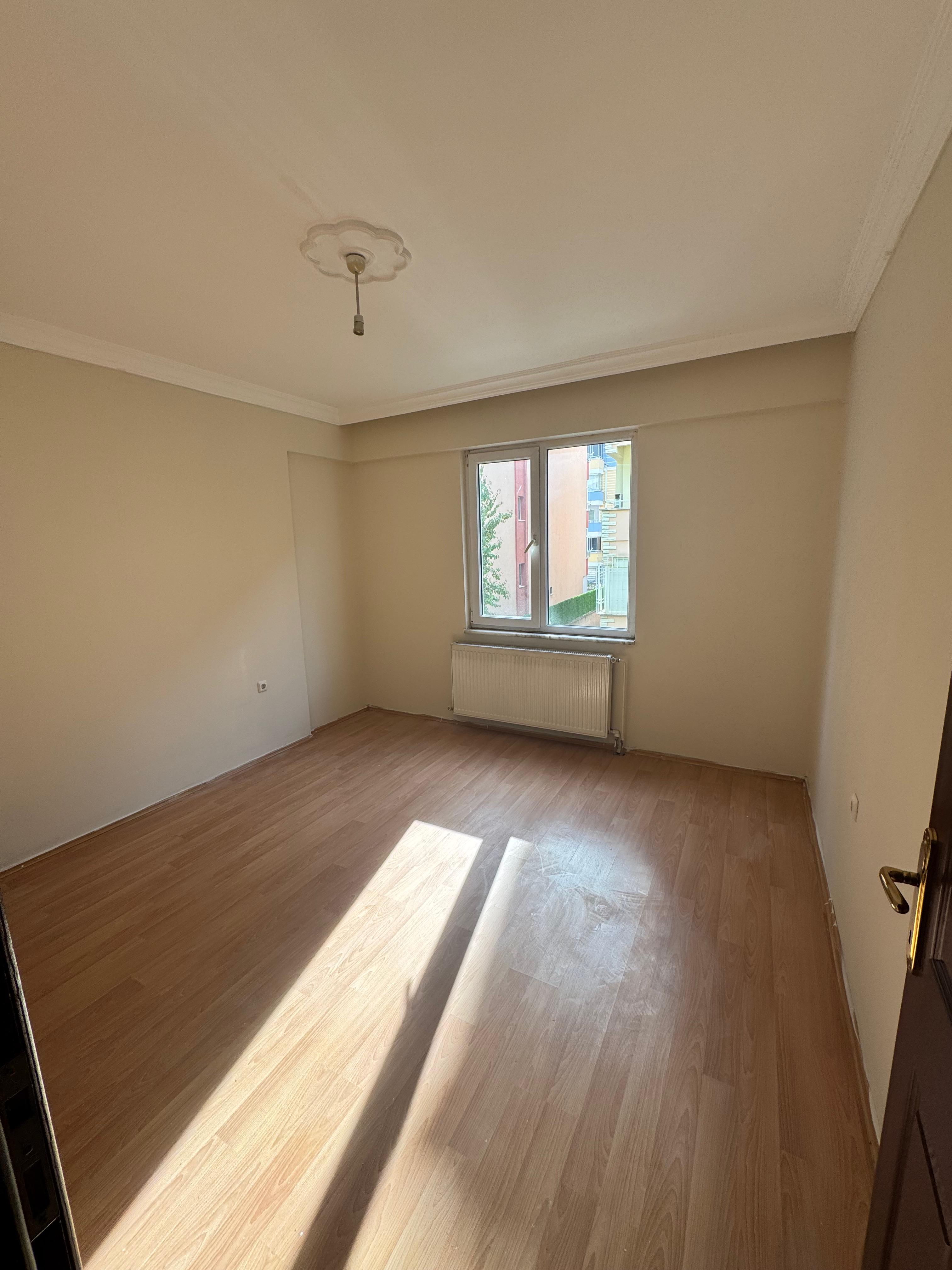 MARKA'DAN HACILAR MEYDANINDA 4+1 KİRALIK