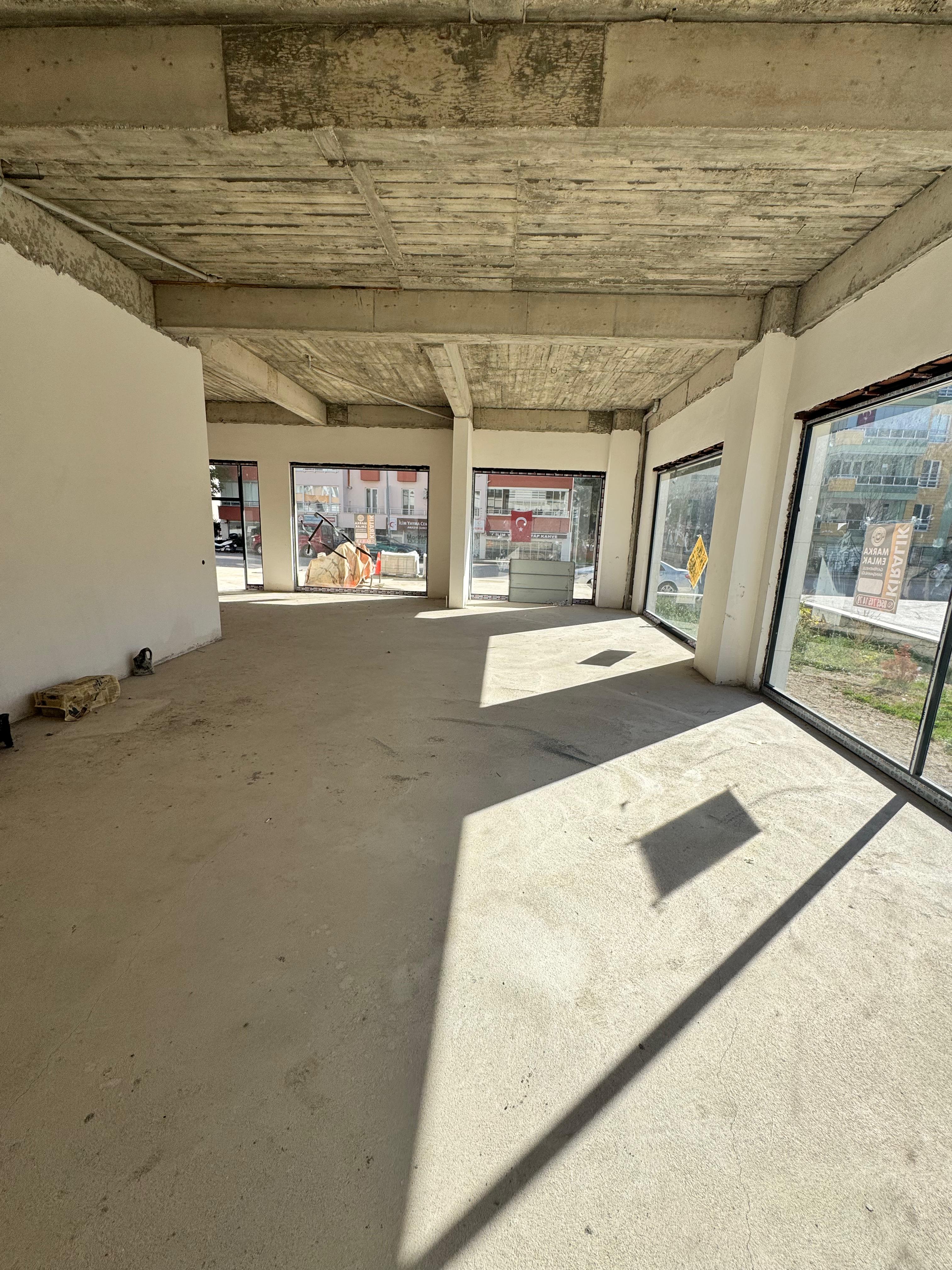 MARKA'DAN HACILAR MEYDANINDA KİRALIK DÜKKAN!!!