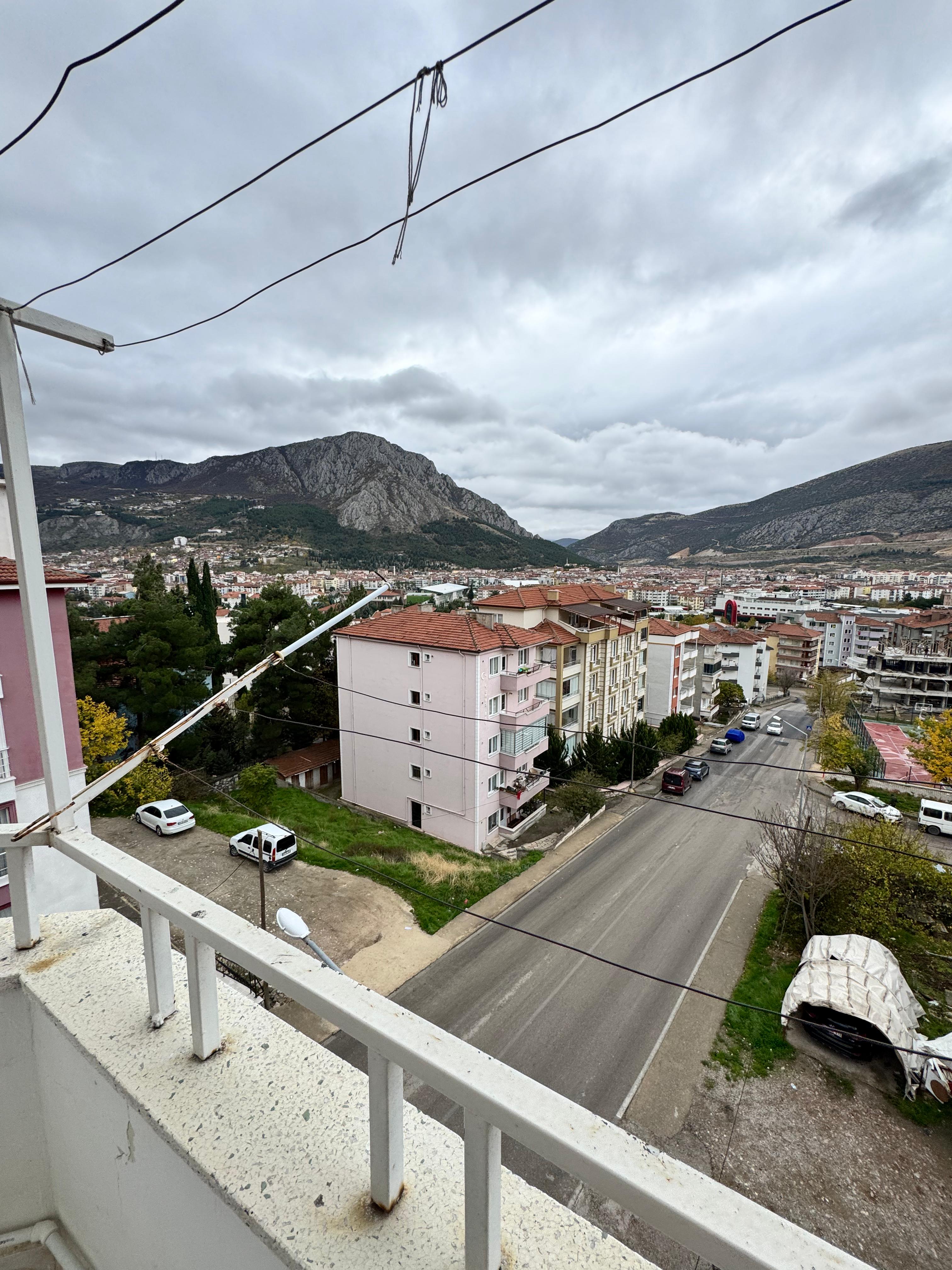 MARKA'DAN HIZIRPAŞA'DA 12 HAZİRAN LİSESİNE YAKIN KİRALIK 2+0 DAİRE