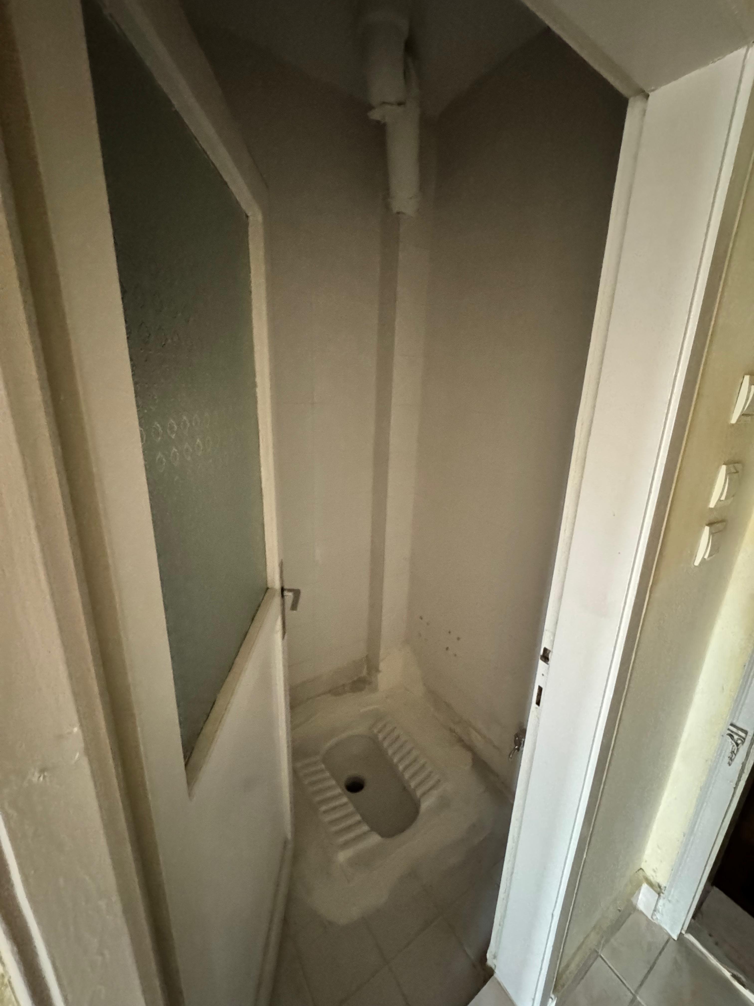 MARKA'DAN HIZIRPAŞA'DA 12 HAZİRAN LİSESİNE YAKIN KİRALIK 2+0 DAİRE