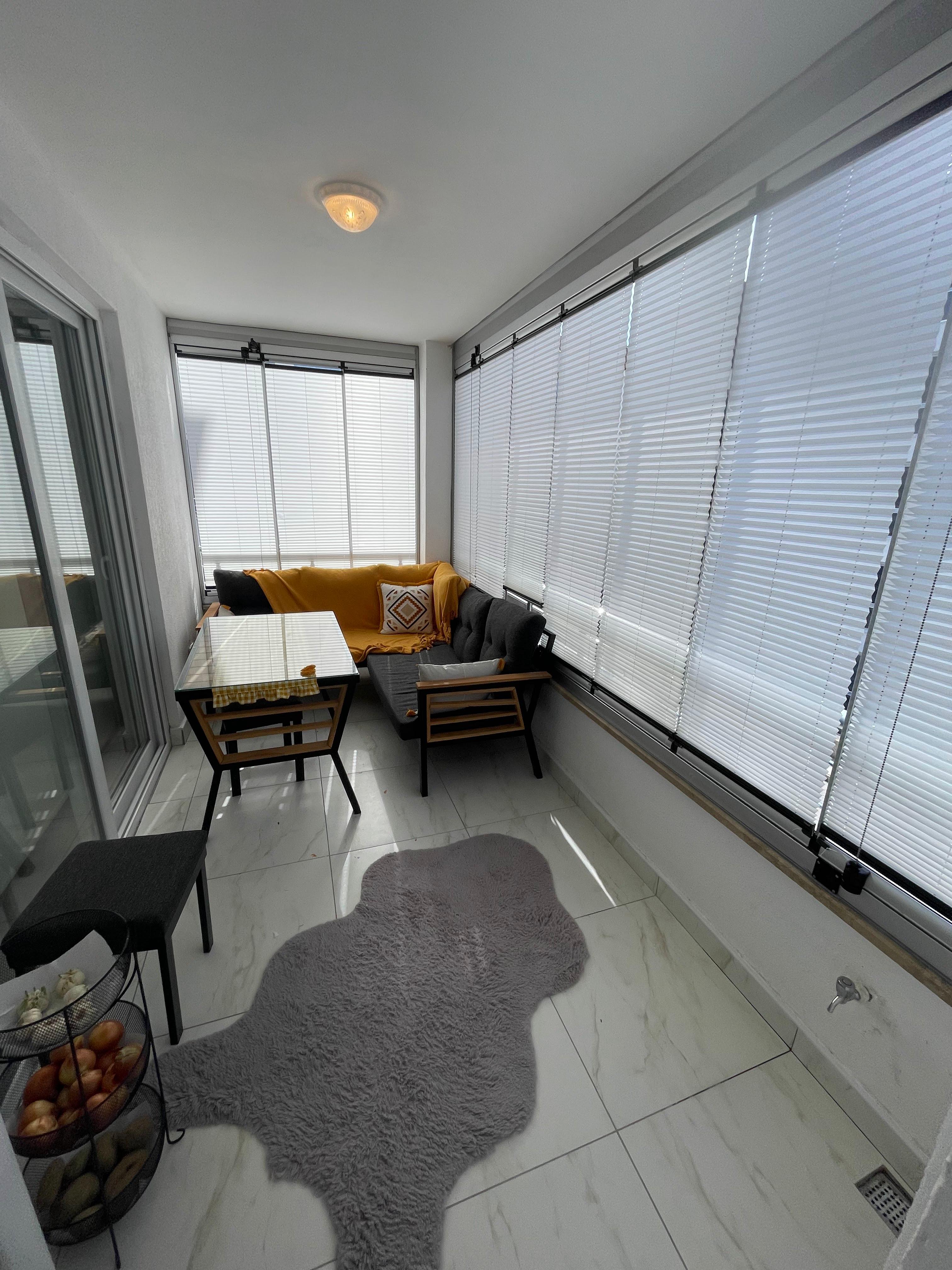 YÜZME HAVUZUNUN ARKASINDA FIRSAT NİTELİĞİNDE UYGUN DAİRE