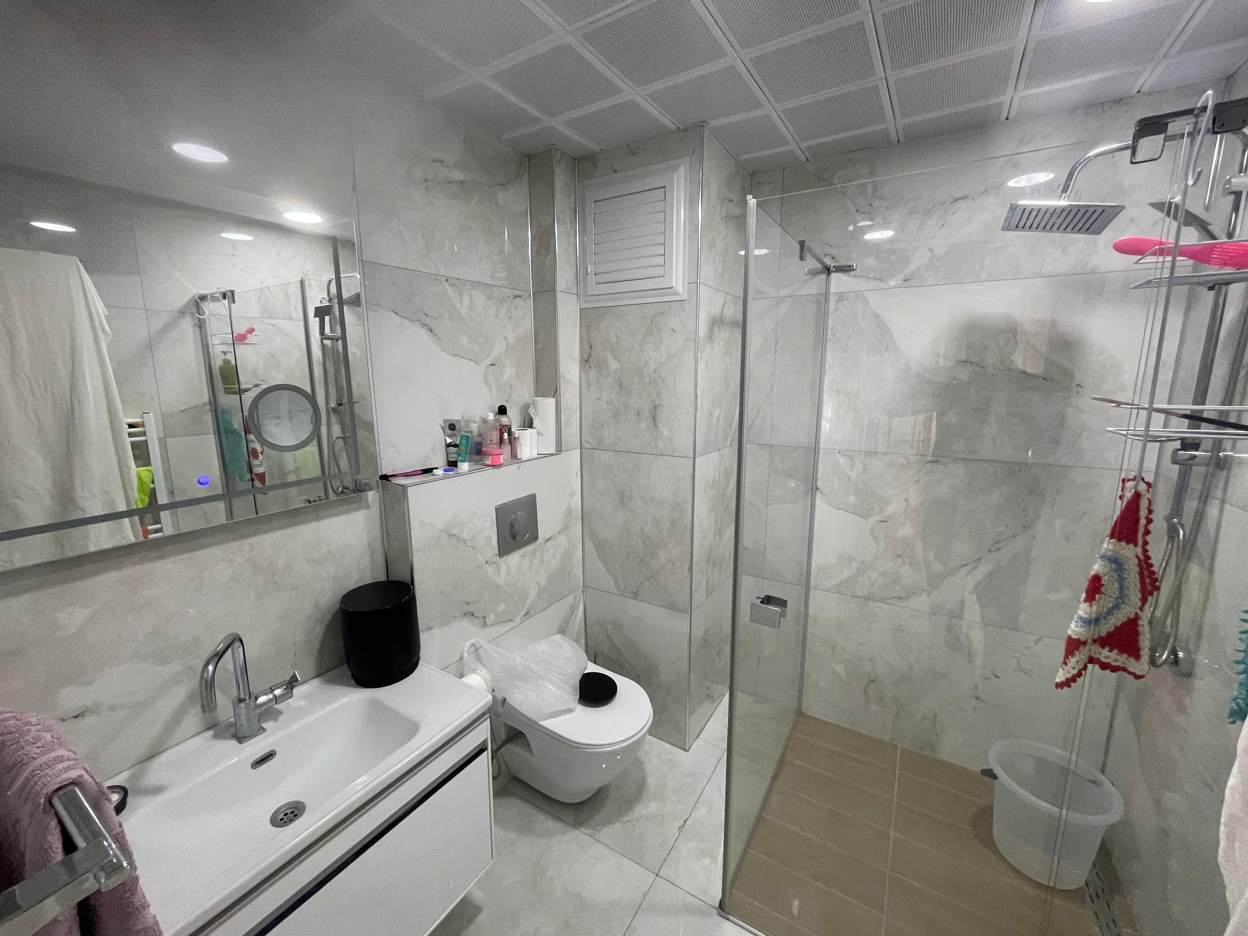 YÜZME HAVUZUNUN ARKASINDA FIRSAT NİTELİĞİNDE UYGUN DAİRE