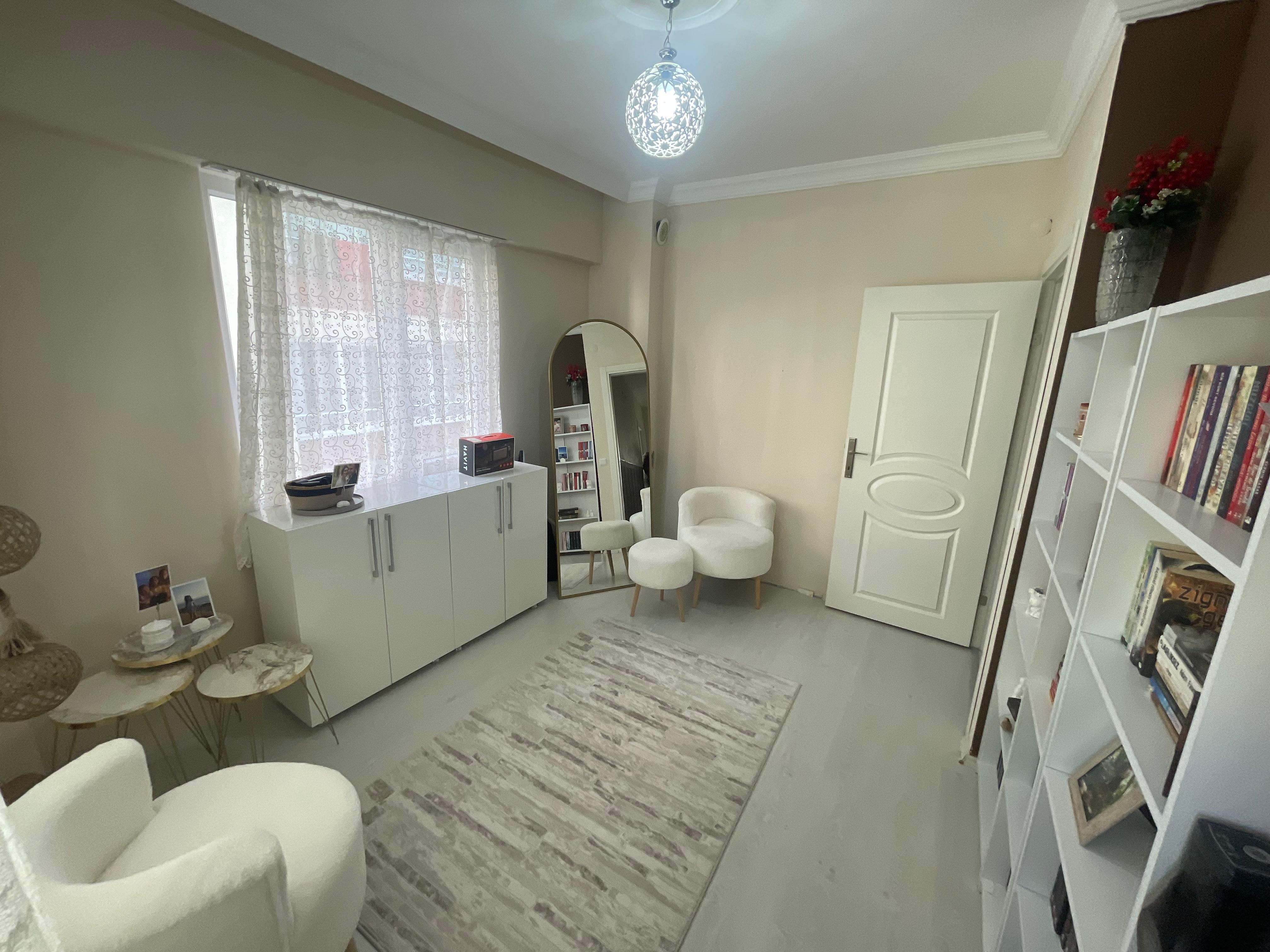 MARKA'DAN AKBİLEKTE UYGUN FİYATTA 3+1 DAİRE