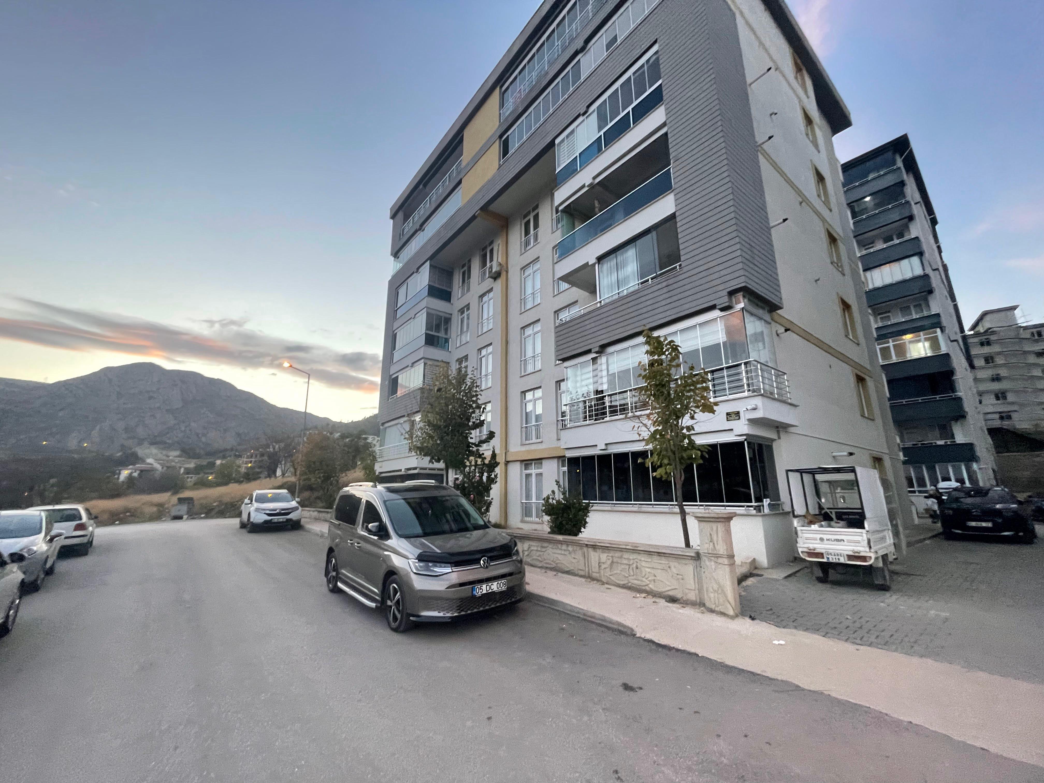 HARİKA MANZARALI HAYALLERİNİZİ SÜSLEYECEK BİR KONUT