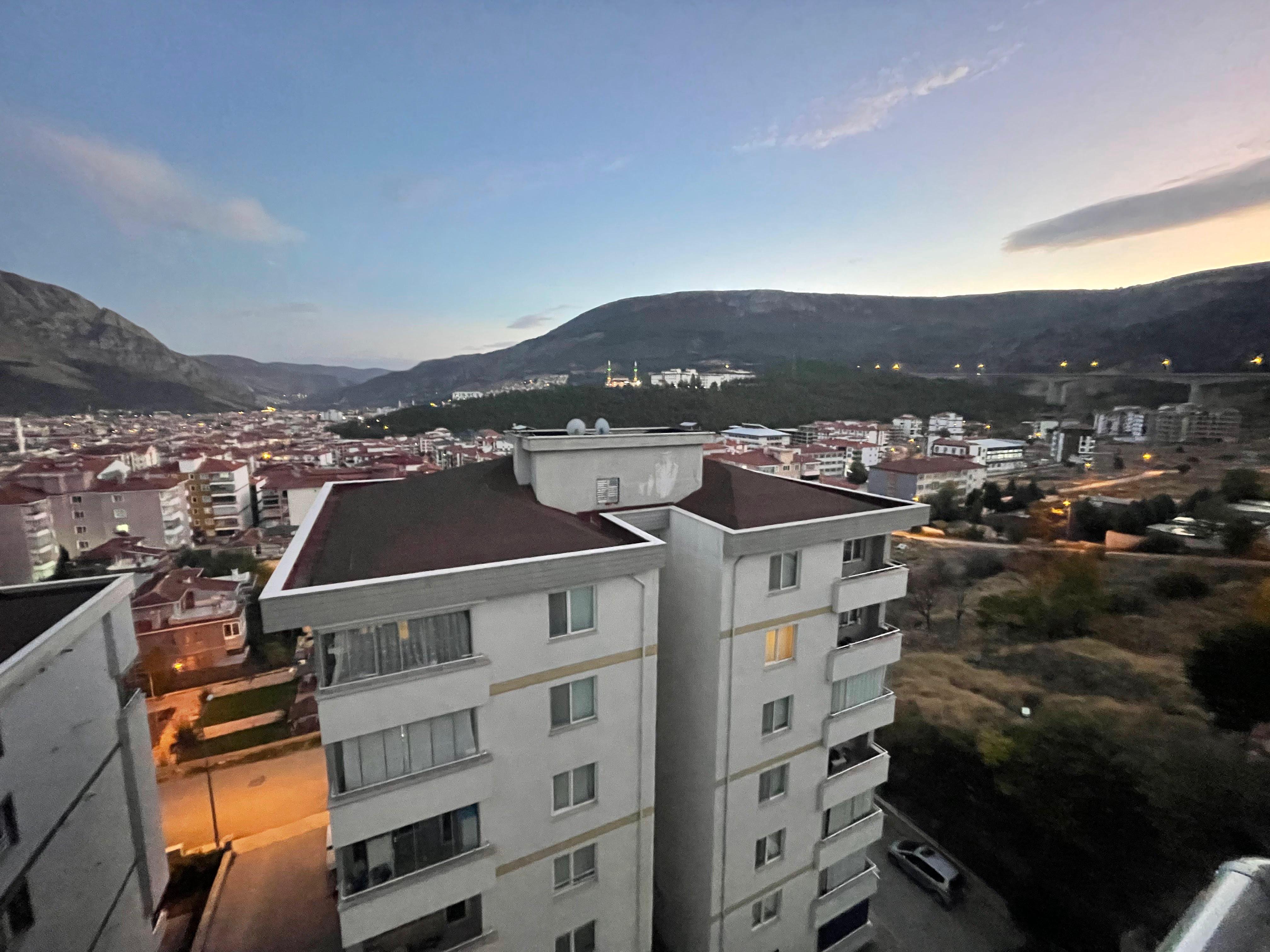 HARİKA MANZARALI HAYALLERİNİZİ SÜSLEYECEK BİR KONUT