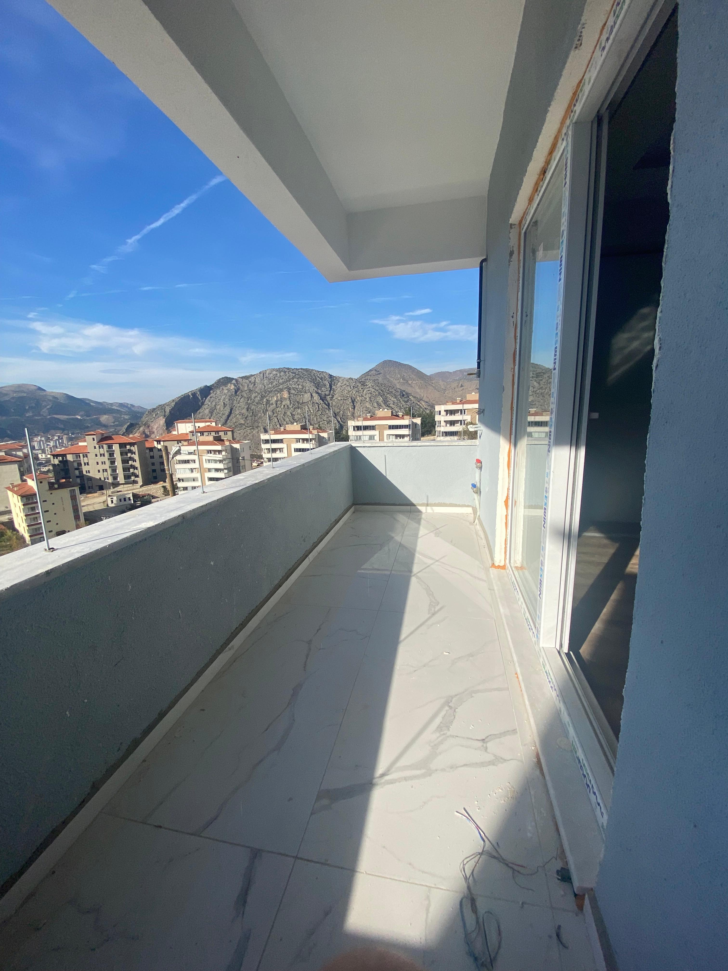 KİRAZLIDERE MAHALLESİ PANAROMİK MANZARALI 60M2 MÜKEMMEL BİR 1+1