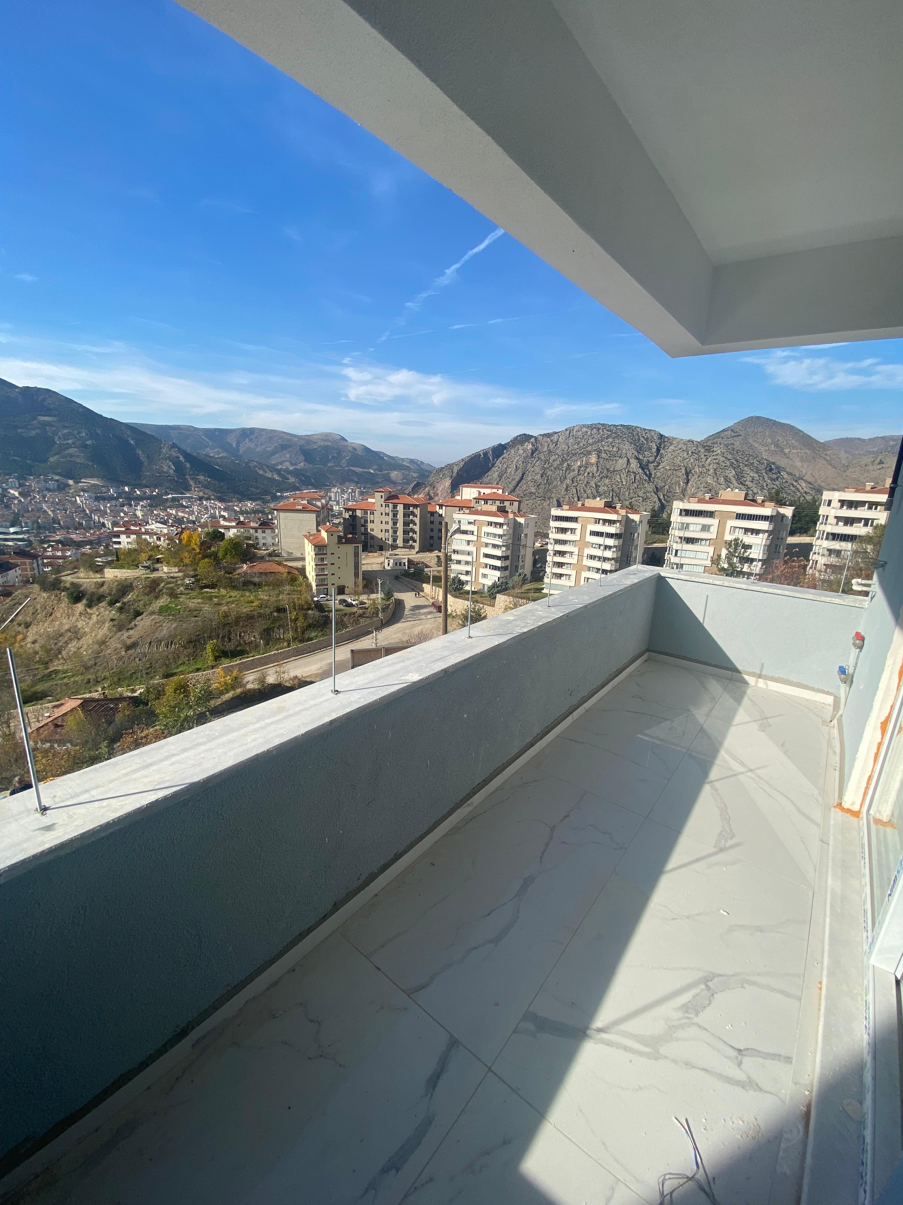 KİRAZLIDERE MAHALLESİ PANAROMİK MANZARALI 60M2 MÜKEMMEL BİR 1+1