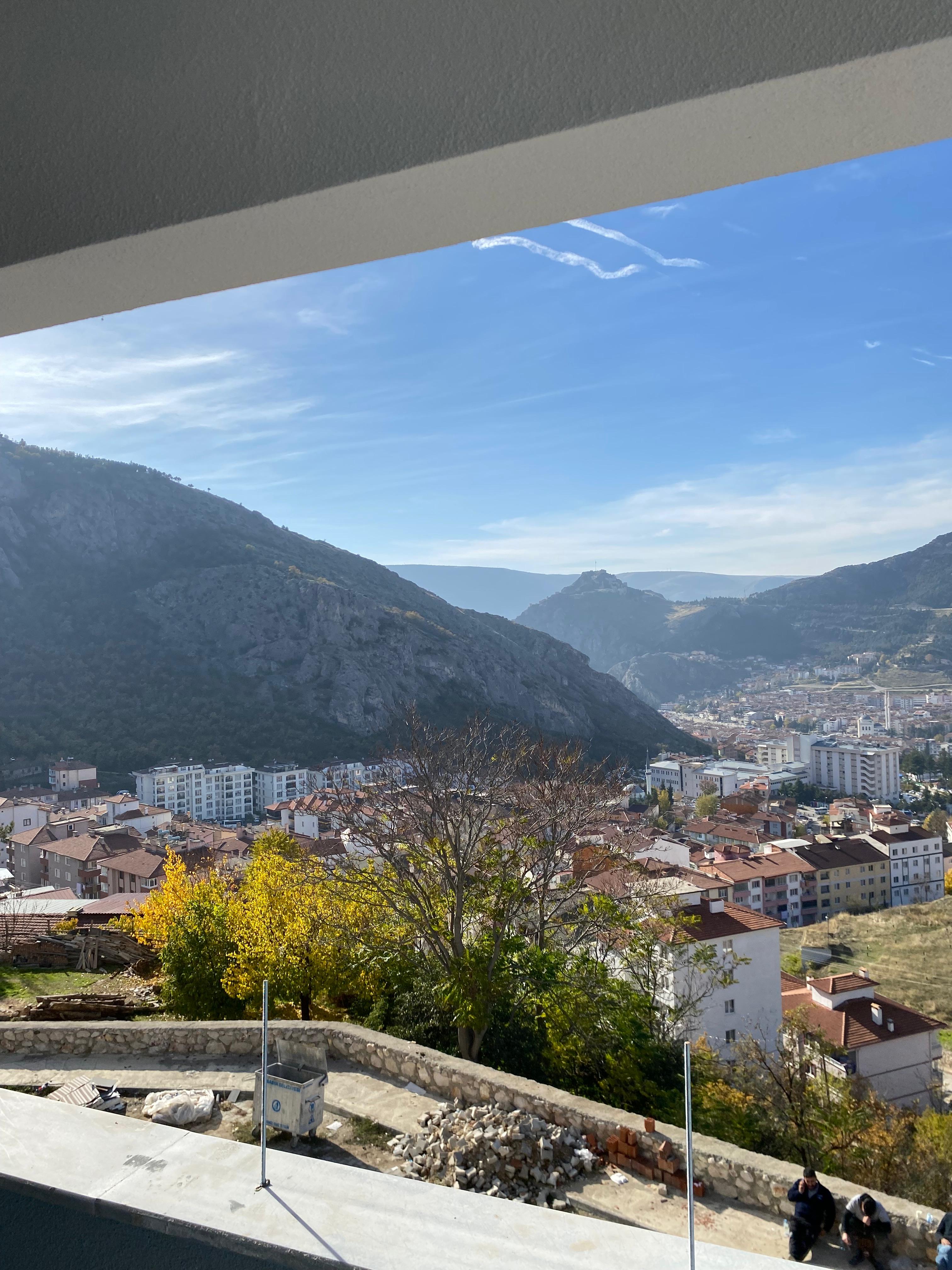 KİRAZLIDERE MAHALLESİ PANAROMİK MANZARALI 60M2 MÜKEMMEL BİR 1+1