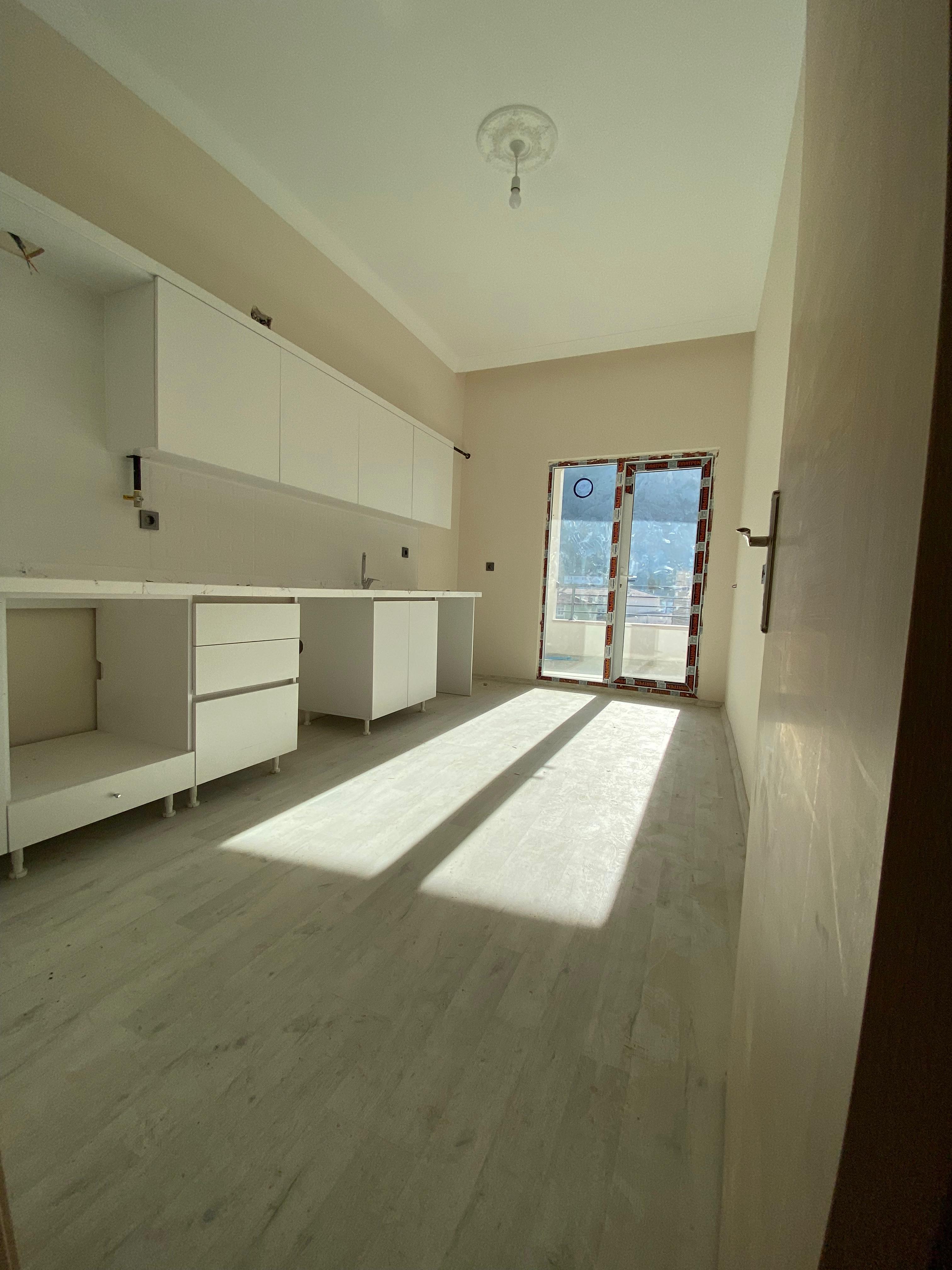 KİRAZLIDERE HASTANE KARŞISI 120m2 4.KAT SATILIK 2+1 KÖŞE DAİRE