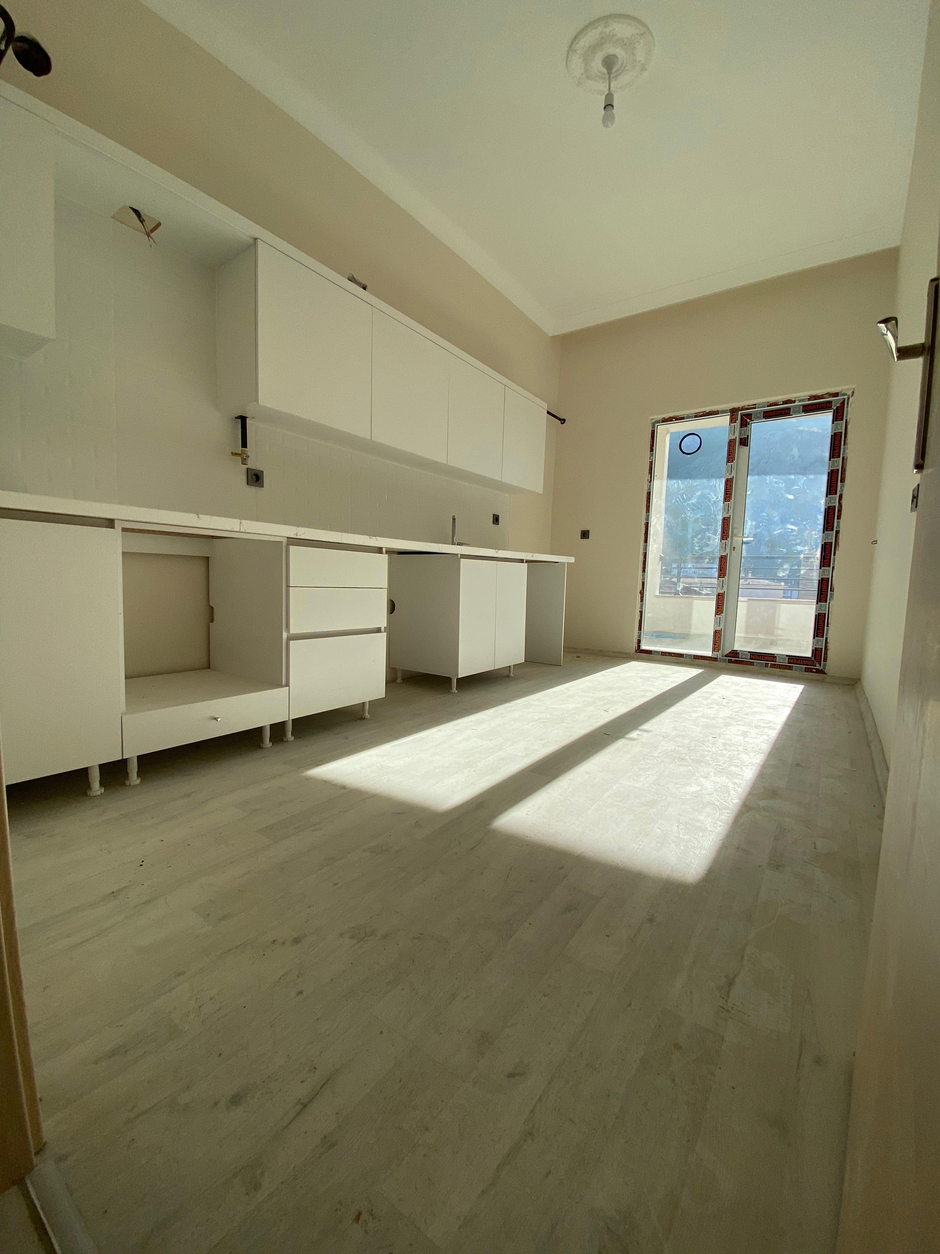KİRAZLIDERE HASTANE KARŞISI 120m2 4.KAT SATILIK 2+1 KÖŞE DAİRE