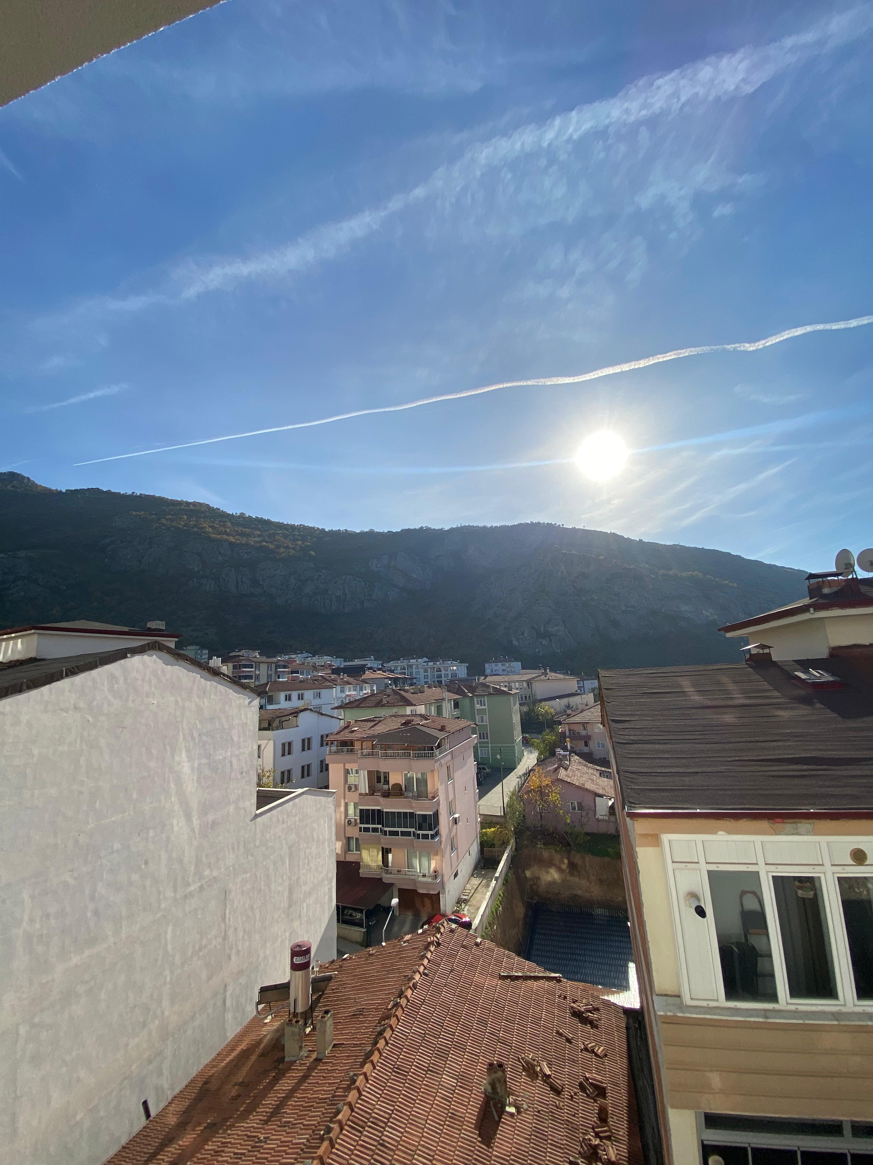 KİRAZLIDERE HASTANE KARŞISI 120m2 4.KAT SATILIK 2+1 KÖŞE DAİRE