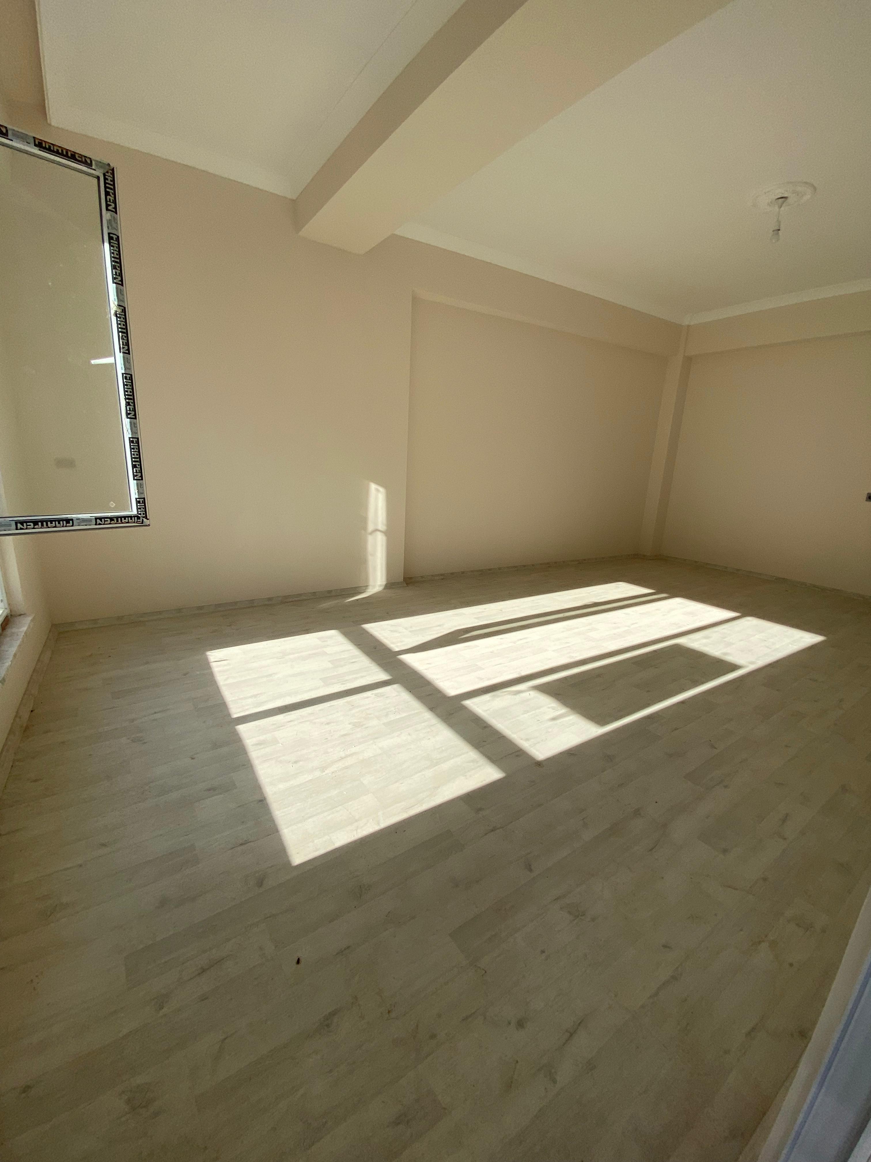 KİRAZLIDERE HASTANE KARŞISI 120m2 4.KAT SATILIK 2+1 KÖŞE DAİRE