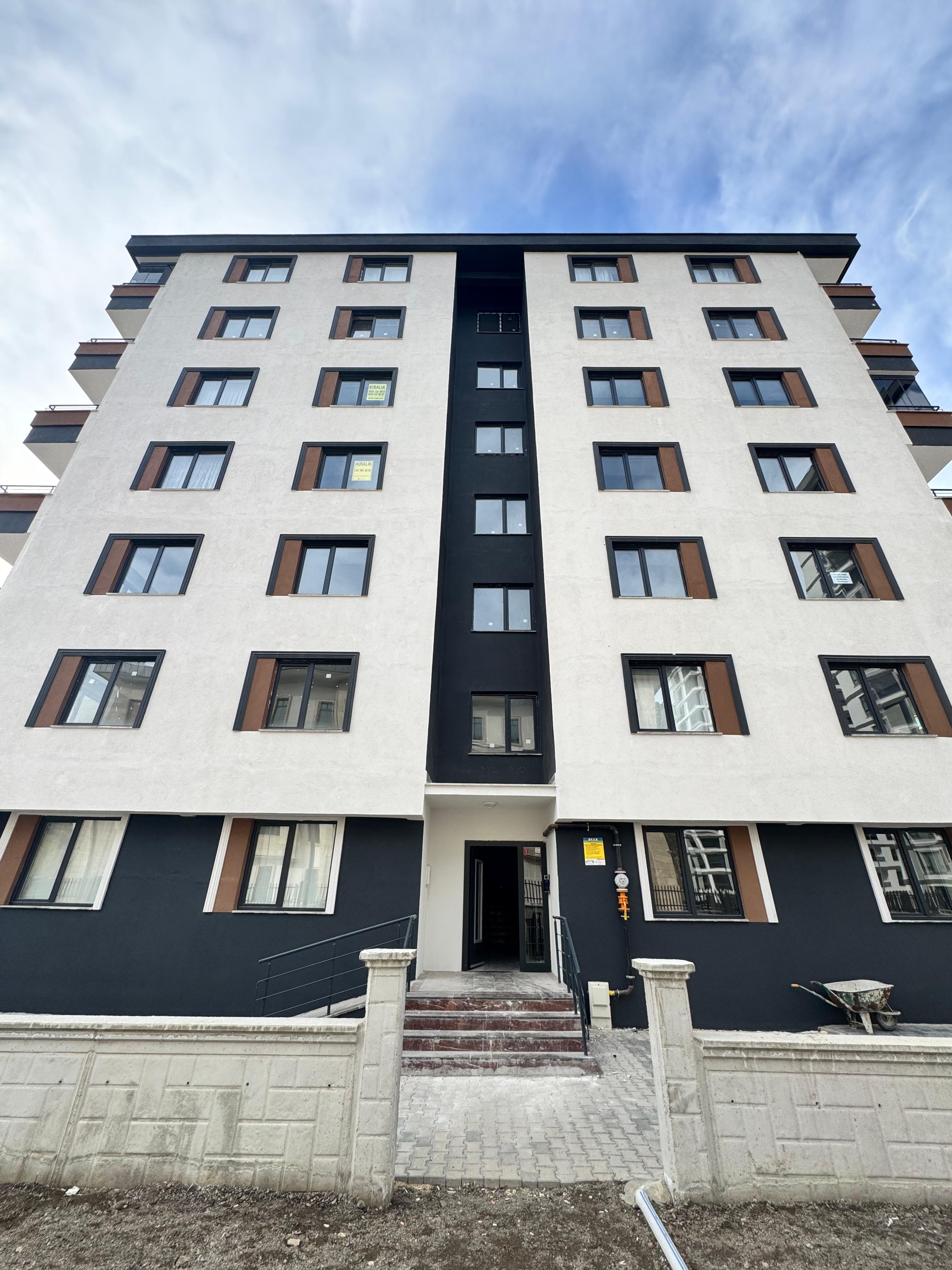 GÖLLÜ BAĞLARINDA AMASYA'NIN EN GÜZEL ULTRA LÜKS 1+1 DAİRESİ 70m2