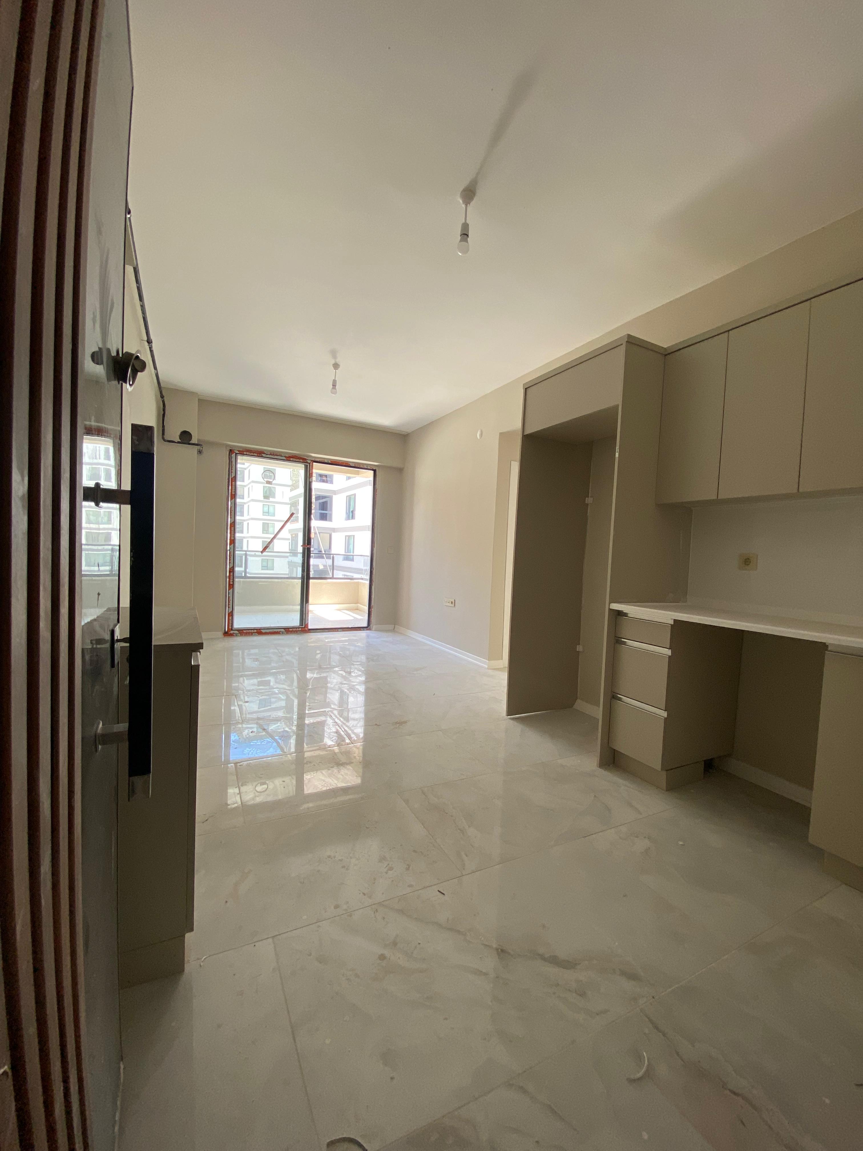 LÜX YAŞAM STANDARTLARINDA HAVUZ MANZARALI MÜKEMMEL BİR 2+0 DAİRE