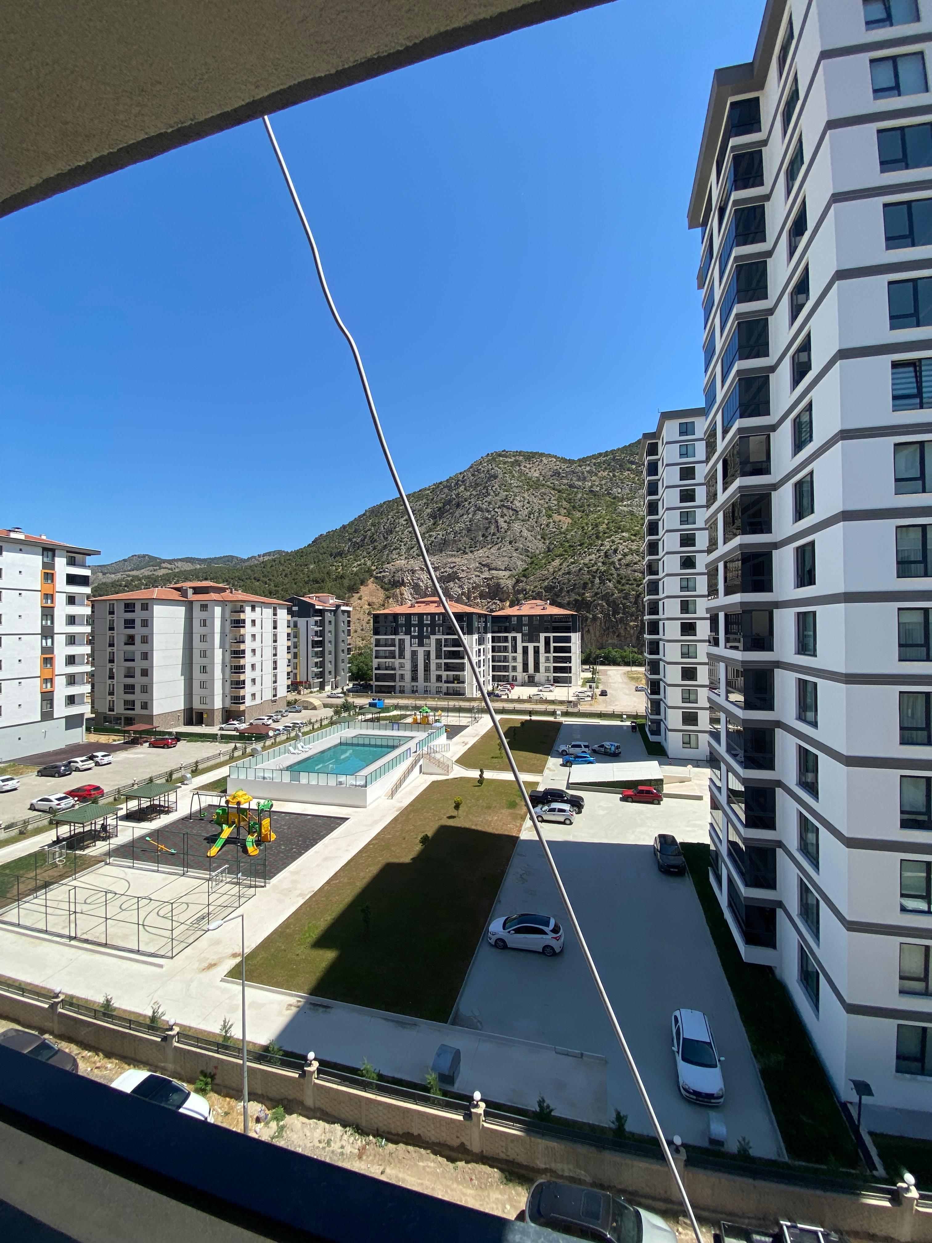 LÜX YAŞAM STANDARTLARINDA HAVUZ MANZARALI MÜKEMMEL BİR 2+0 DAİRE