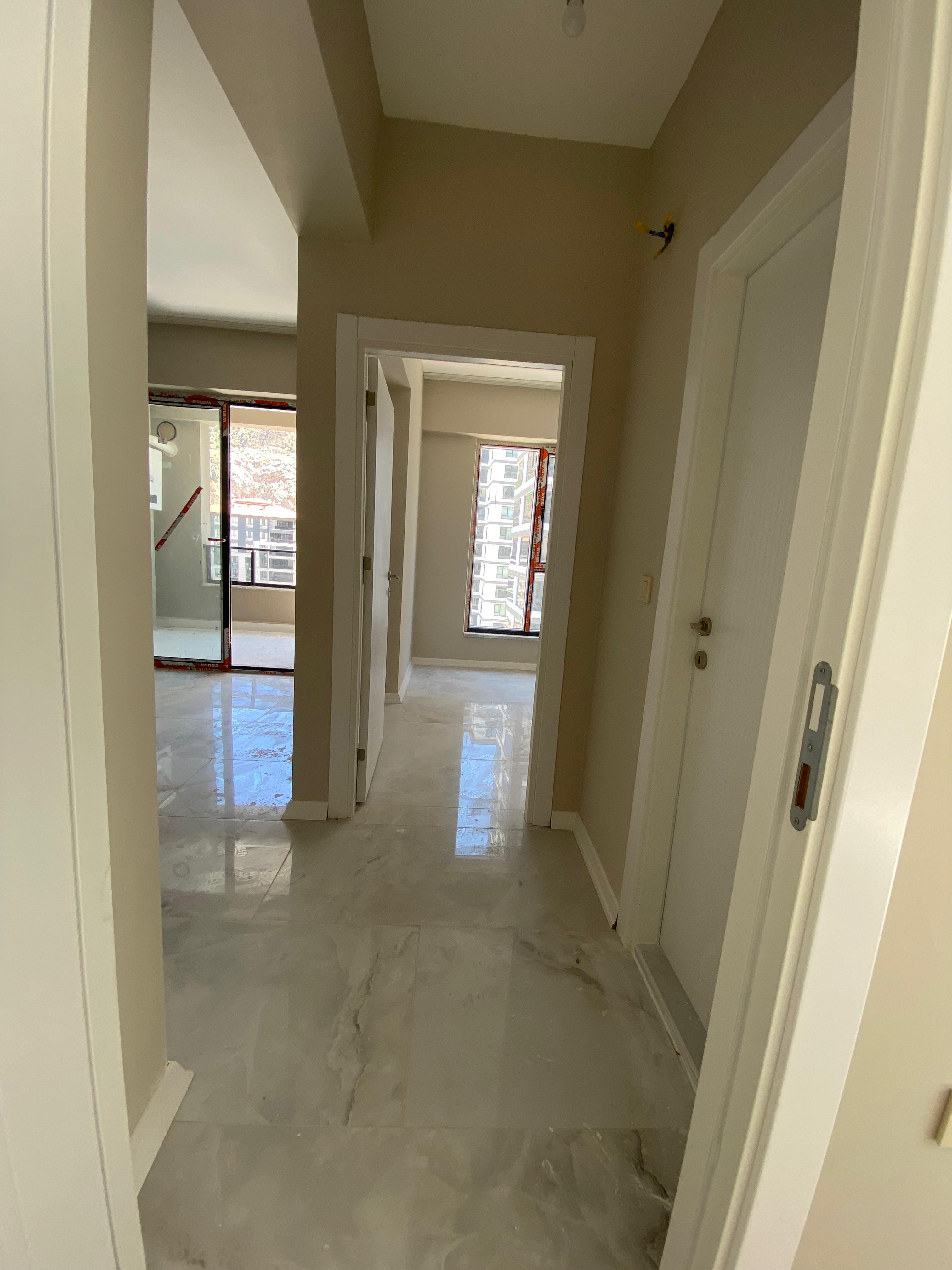 LÜX YAŞAM STANDARTLARINDA HAVUZ MANZARALI MÜKEMMEL BİR 2+0 DAİRE