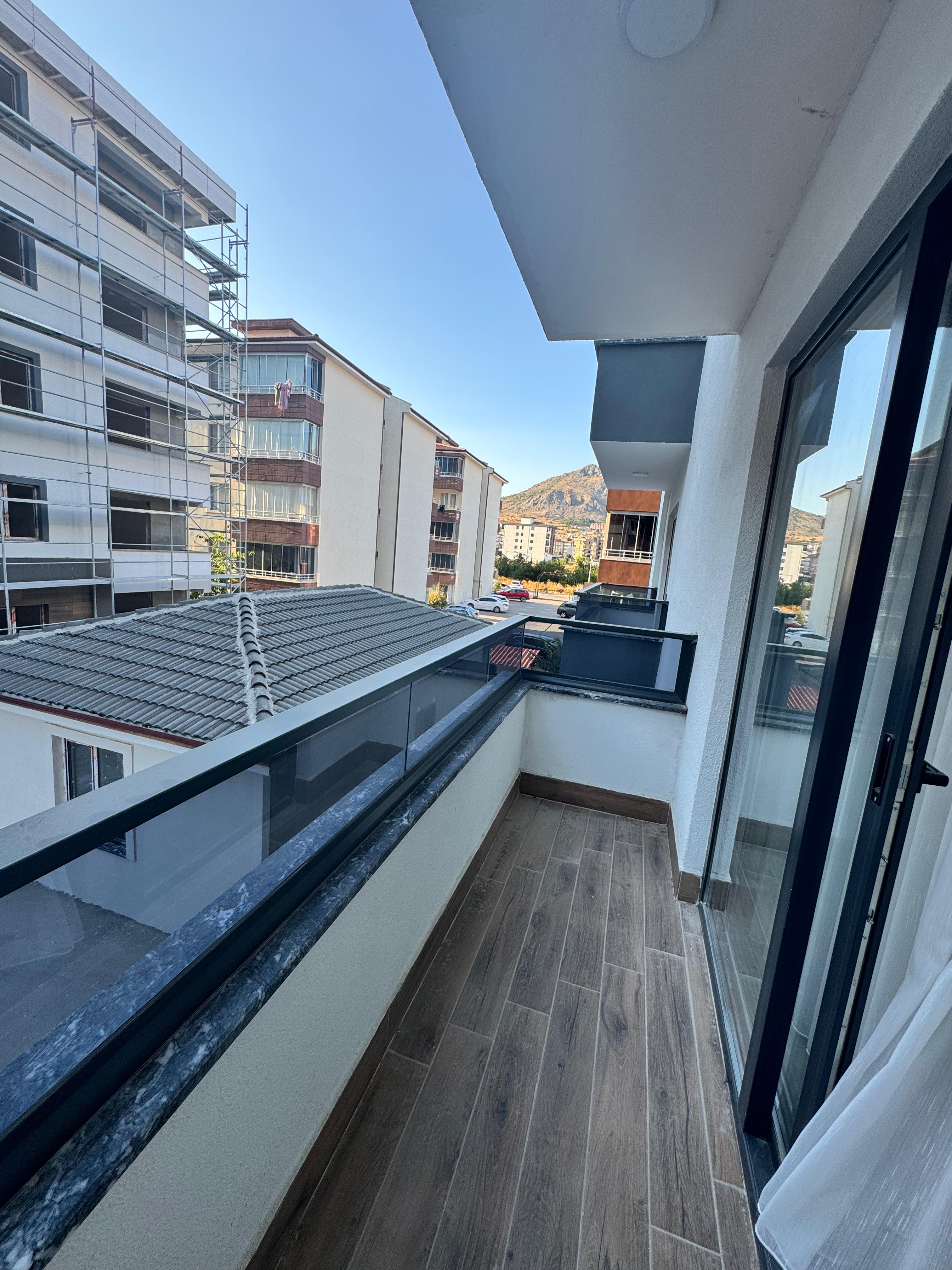 %1,99 KREDİ İMKANIYLA AMASYA'DA LÜKSÜN ZİRVESİ,IRMAK KENARI 4+1