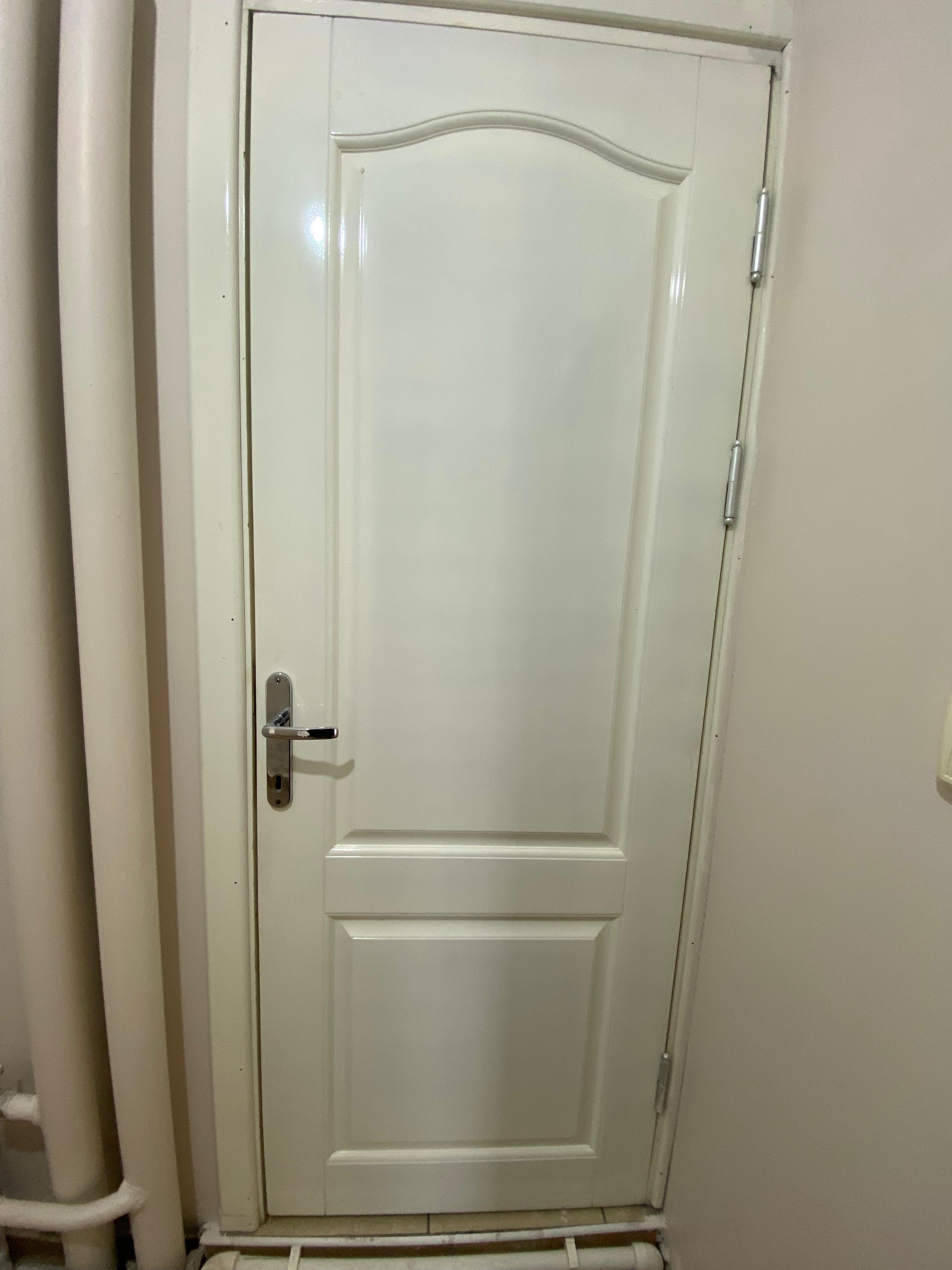 BAHÇELERİÇİ'NDE MERKEZİ KONUMDA 95M2 MUTFAK AYRI 2 BALKONLU 2+0