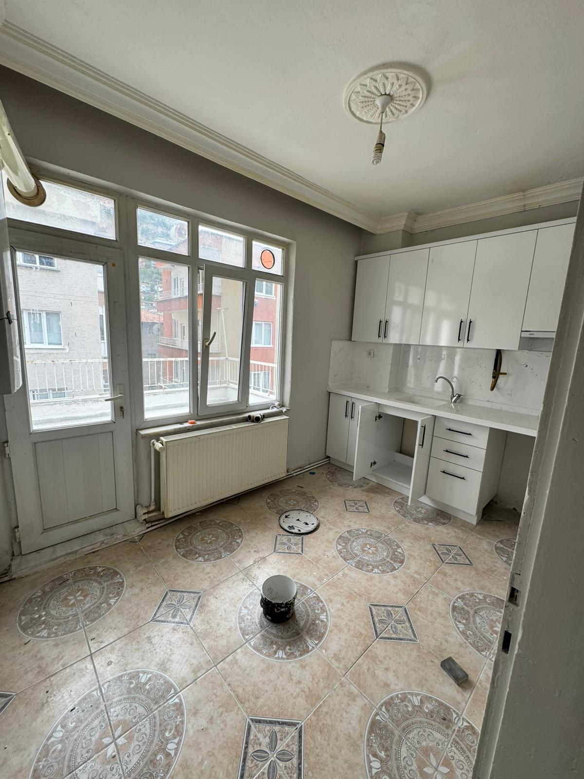 MARKA'DAN ÇARŞIDA 3+1 KİRALIK DAİRE