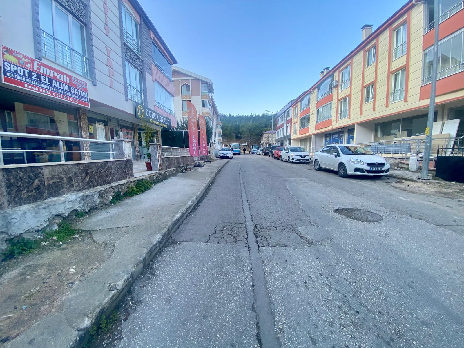 ACİL MİMARLIK FAKÜLTESİ ALTINDA SATILIK KİRACILI VE EŞYALI 1+1