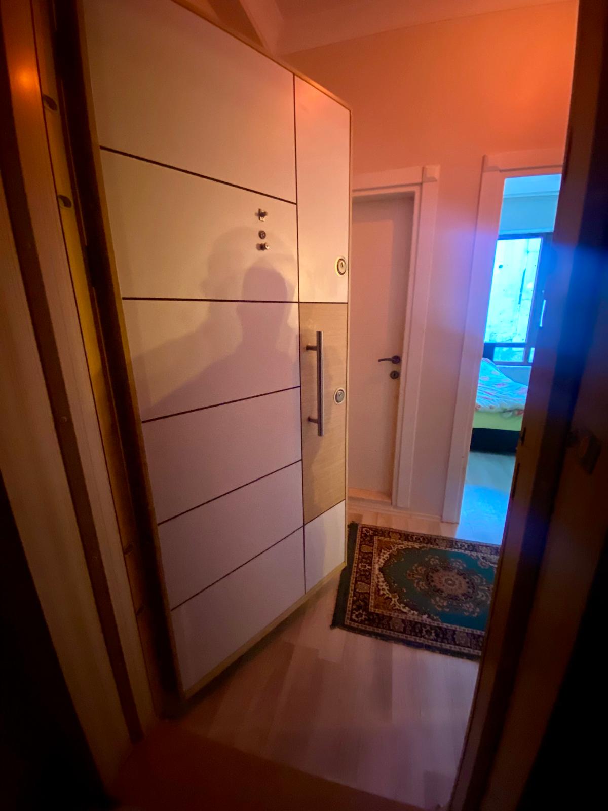 ACİL MİMARLIK FAKÜLTESİ ALTINDA SATILIK KİRACILI VE EŞYALI 1+1