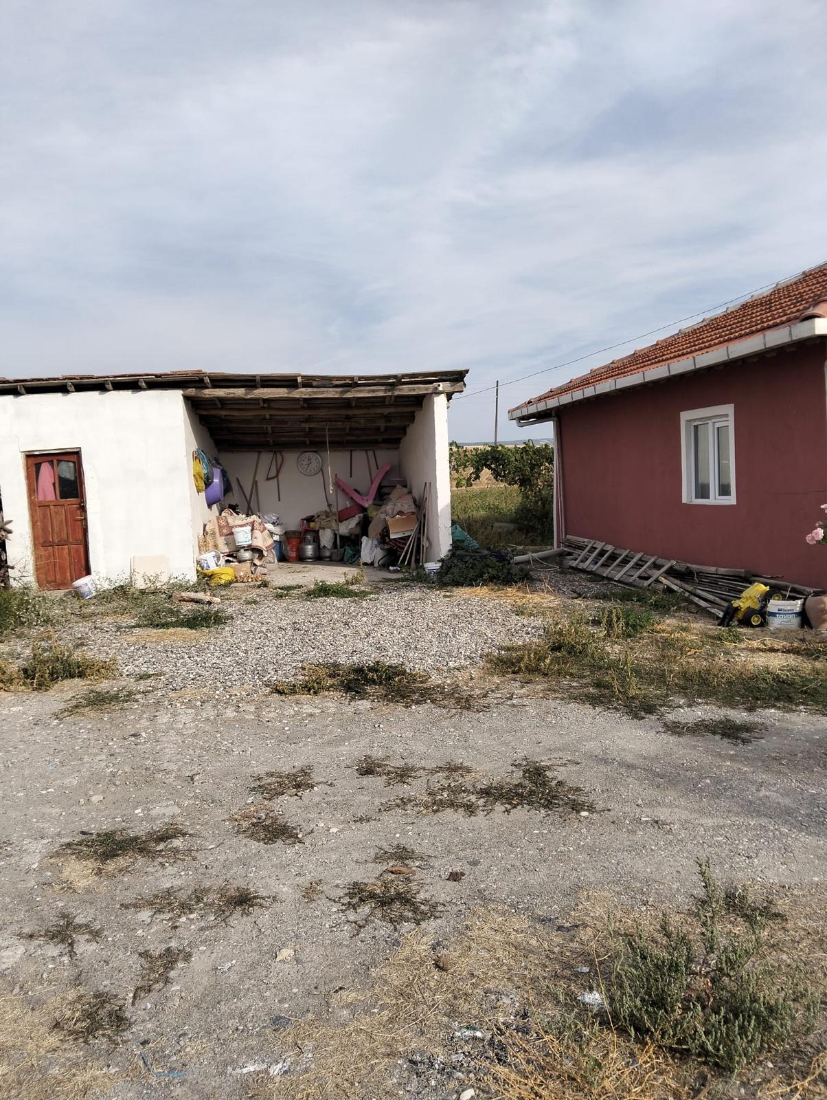 MARKA'DAN GEDİKSARAY GİRİŞİNDE MUHTEŞEM ARSA