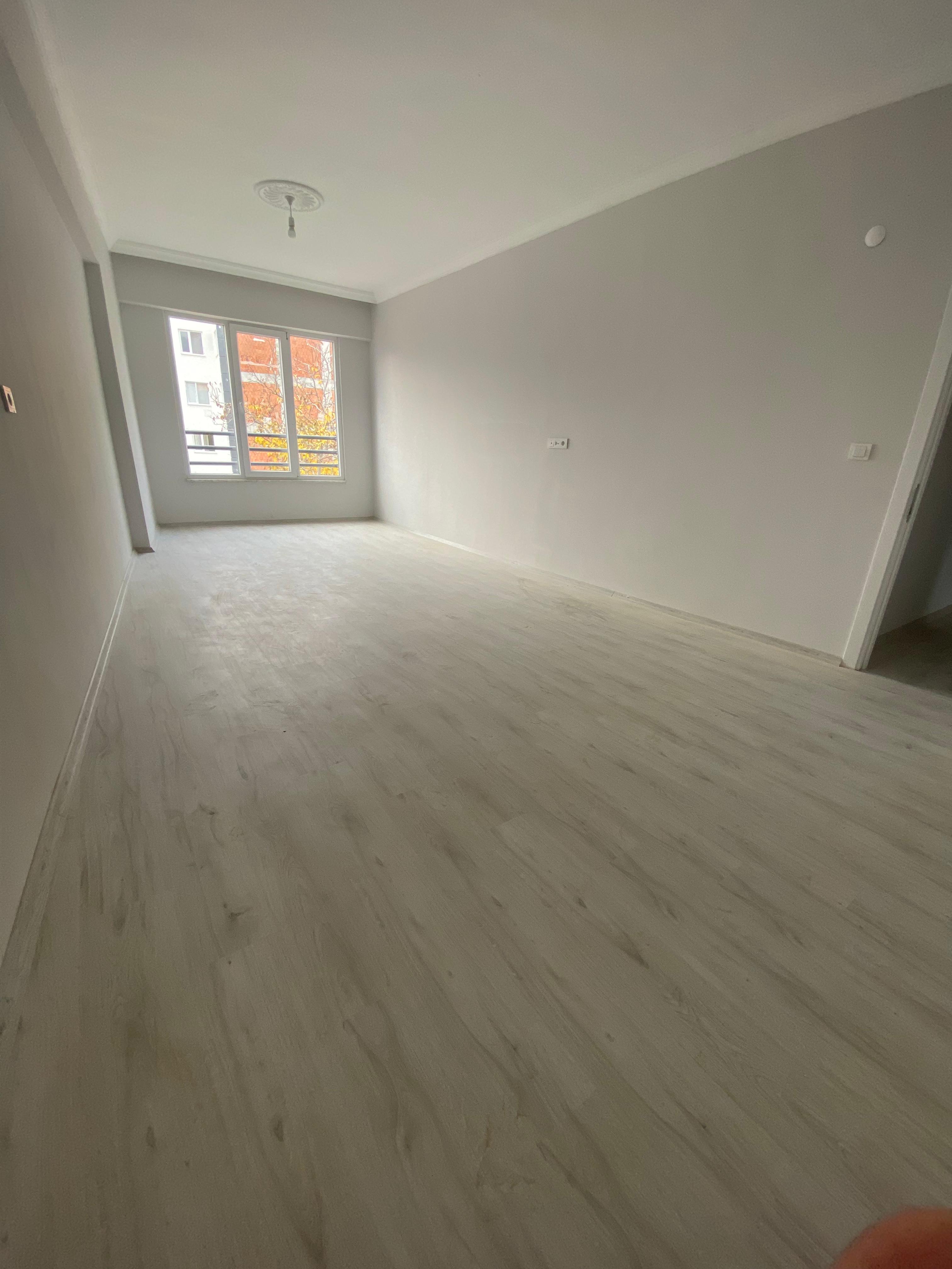 ŞEYHCUİ MAHALLESİ'NDE ARAKAT ÖN CEPHE YERDEN ISITMALI SIFIR 2+1