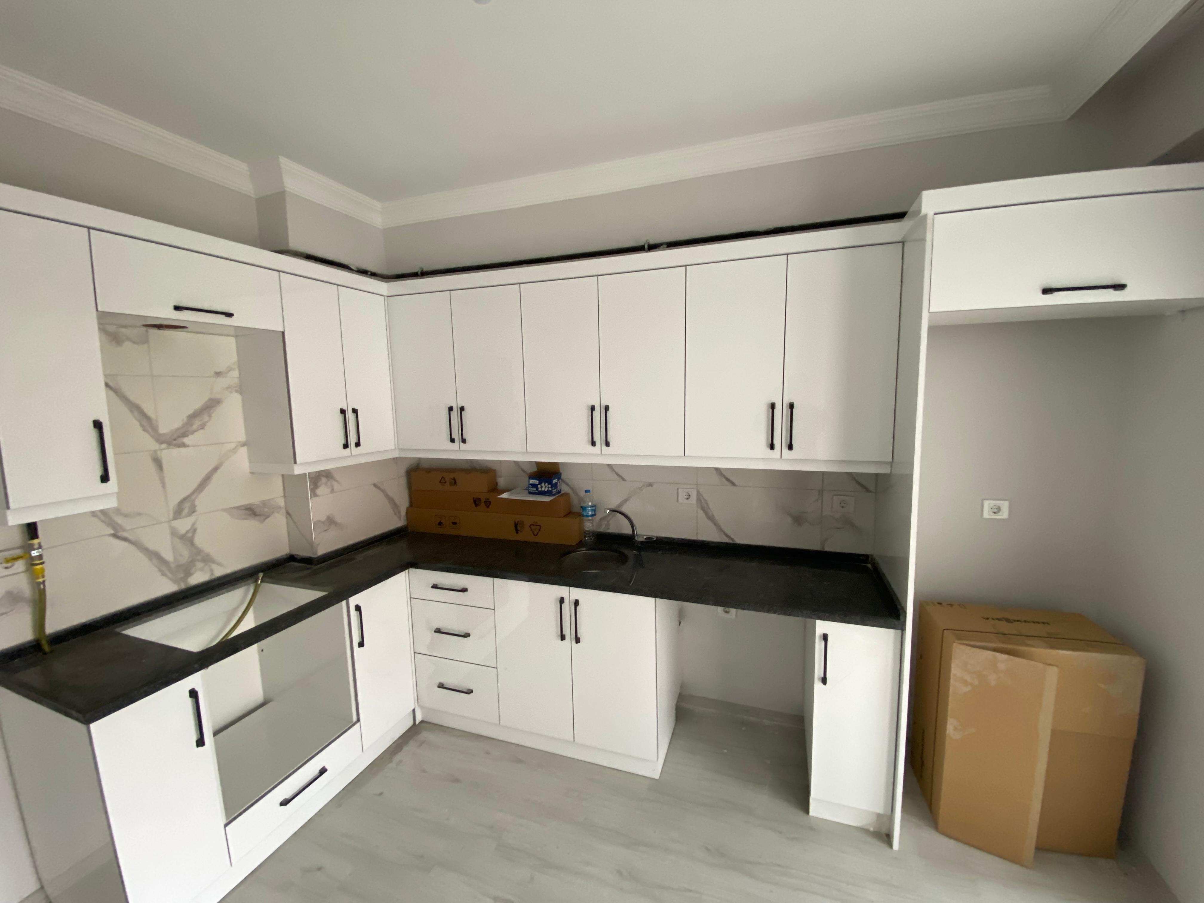 ŞEYHCUİ MAHALLESİ'NDE ARAKAT ÖN CEPHE YERDEN ISITMALI SIFIR 2+1