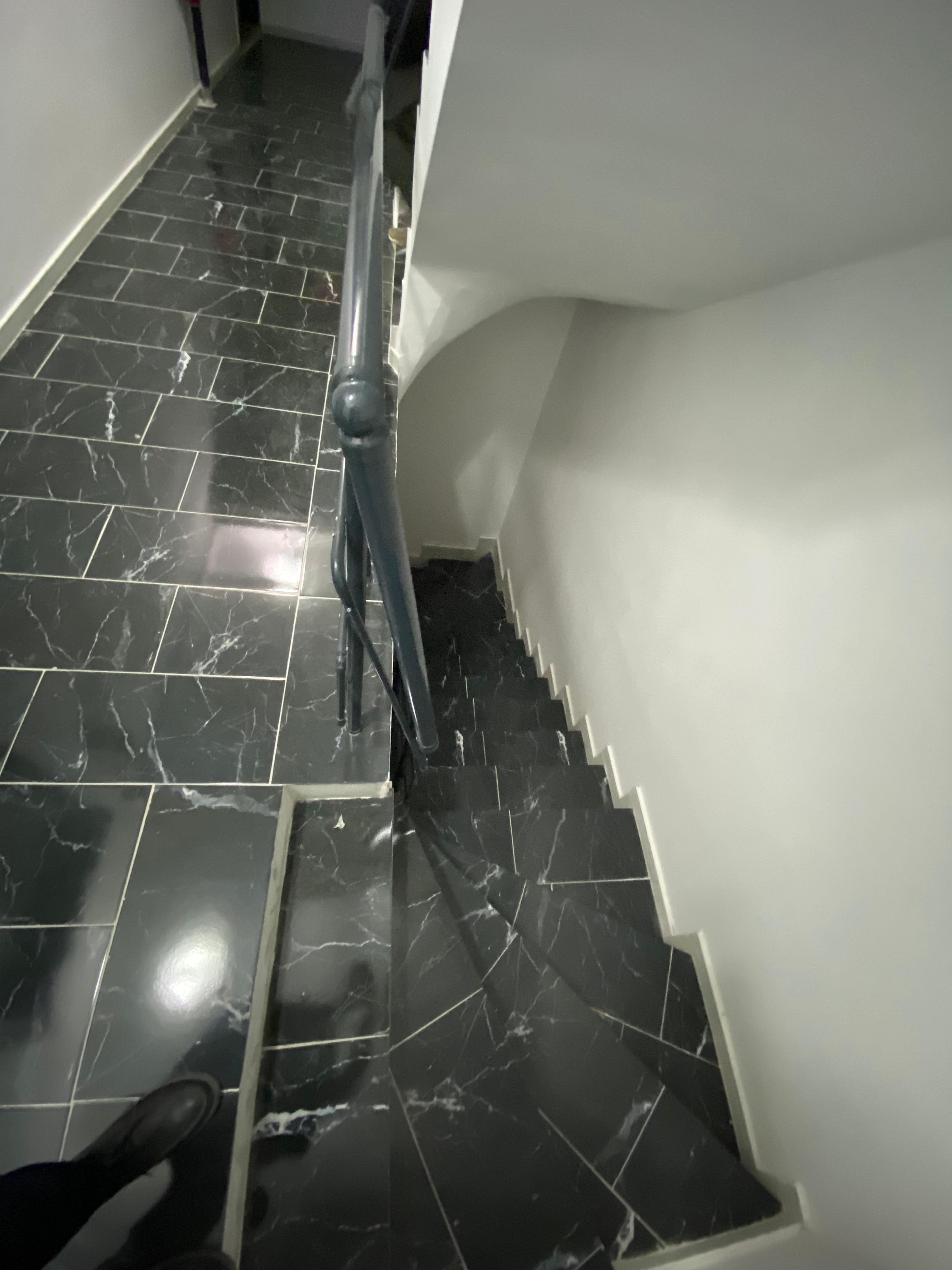 ŞEYHCUİ MAHALLESİ'NDE ARAKAT ÖN CEPHE YERDEN ISITMALI SIFIR 2+1