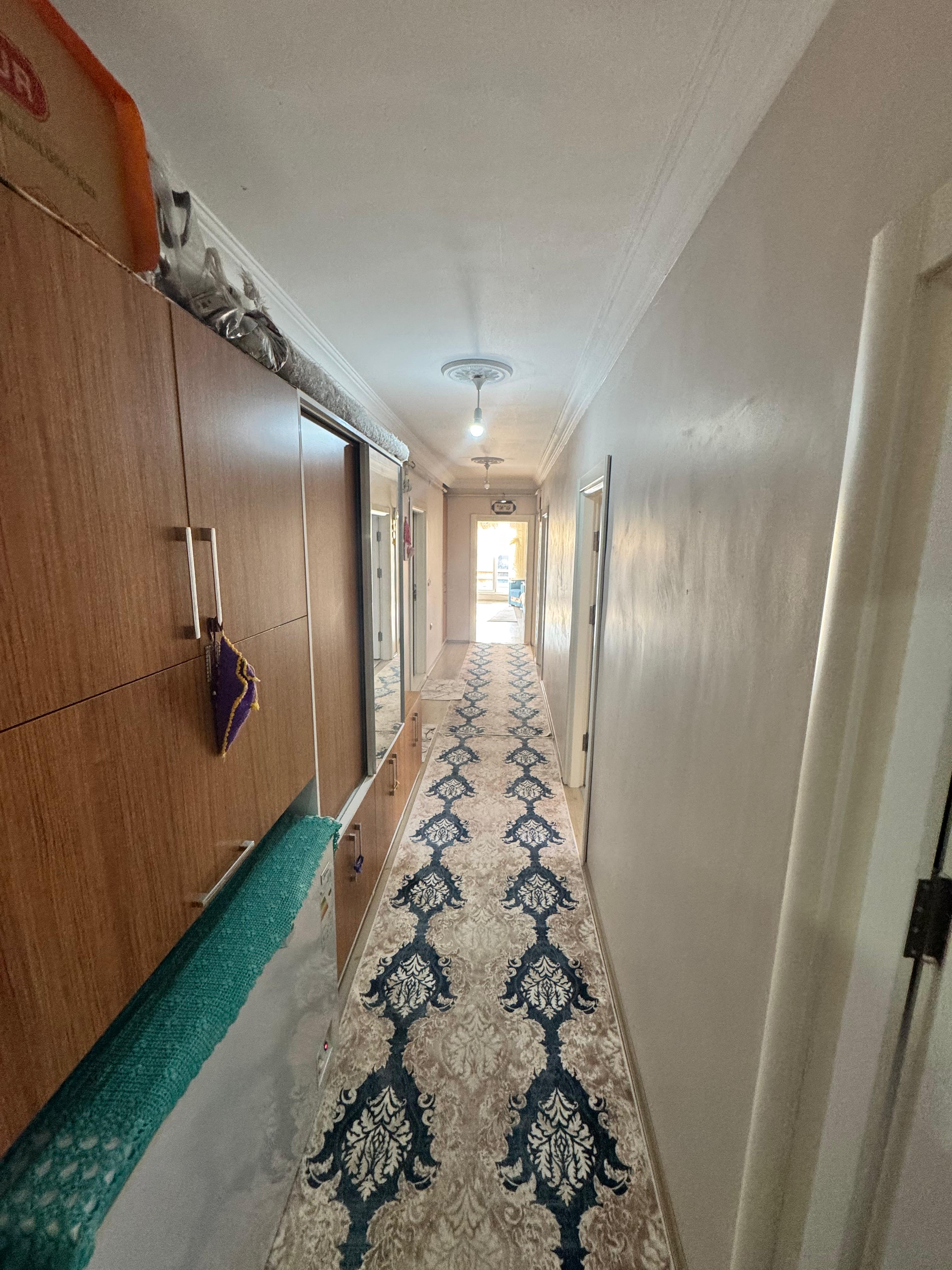 AKBİLEK'TE NOKTA KONUMDA ARAKAT ÖNCEPHE GENİŞ 3+1 DAİRE