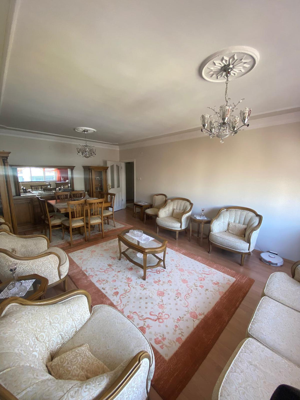 55 EVLERDE IRMAK KENARI MANZARALI KİRALIK 2+1