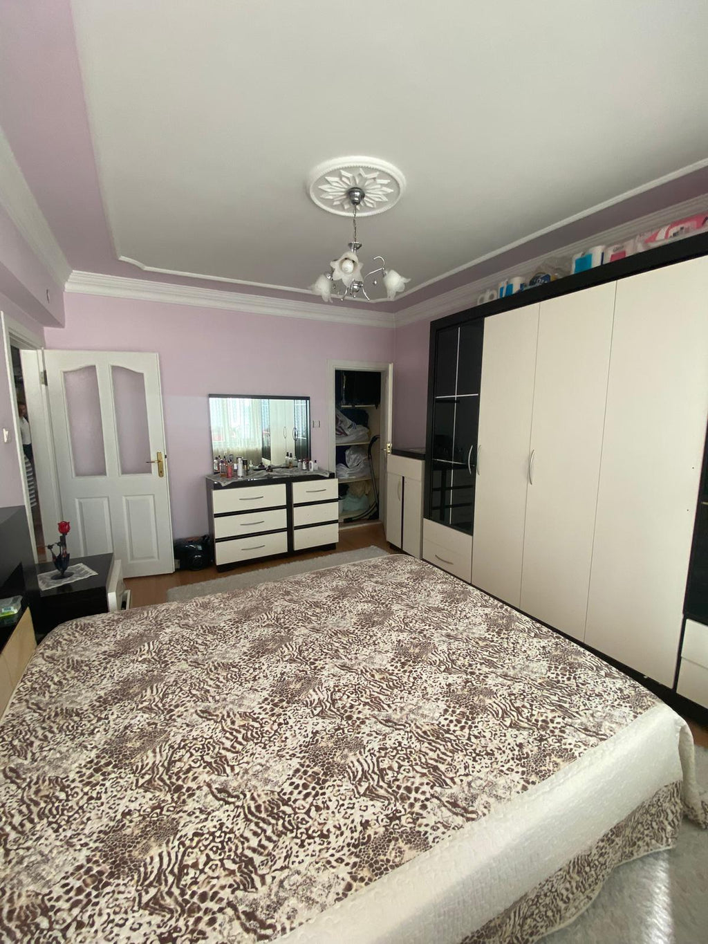 55 EVLERDE IRMAK KENARI MANZARALI KİRALIK 2+1