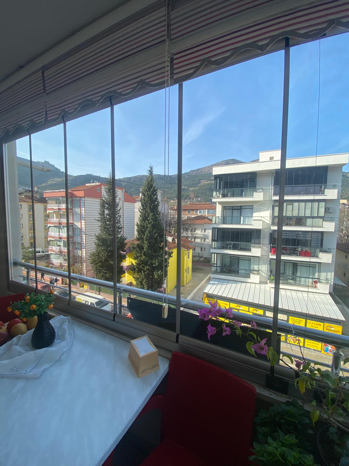 55 EVLERDE IRMAK KENARI MANZARALI KİRALIK 2+1