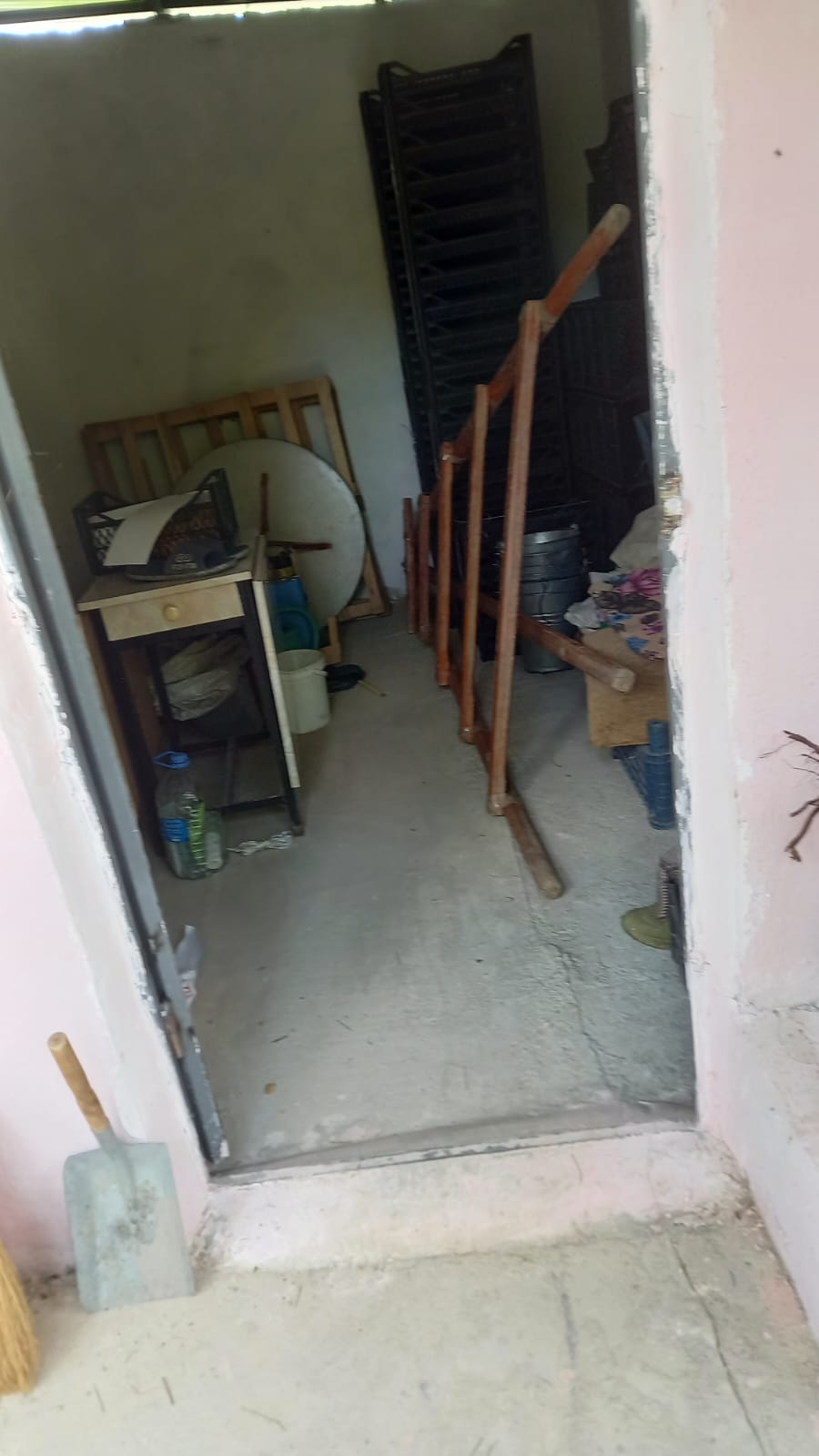 MARKA'DAN BELMEBÜK MEVKİİNDE SATILIK BAĞ & EV